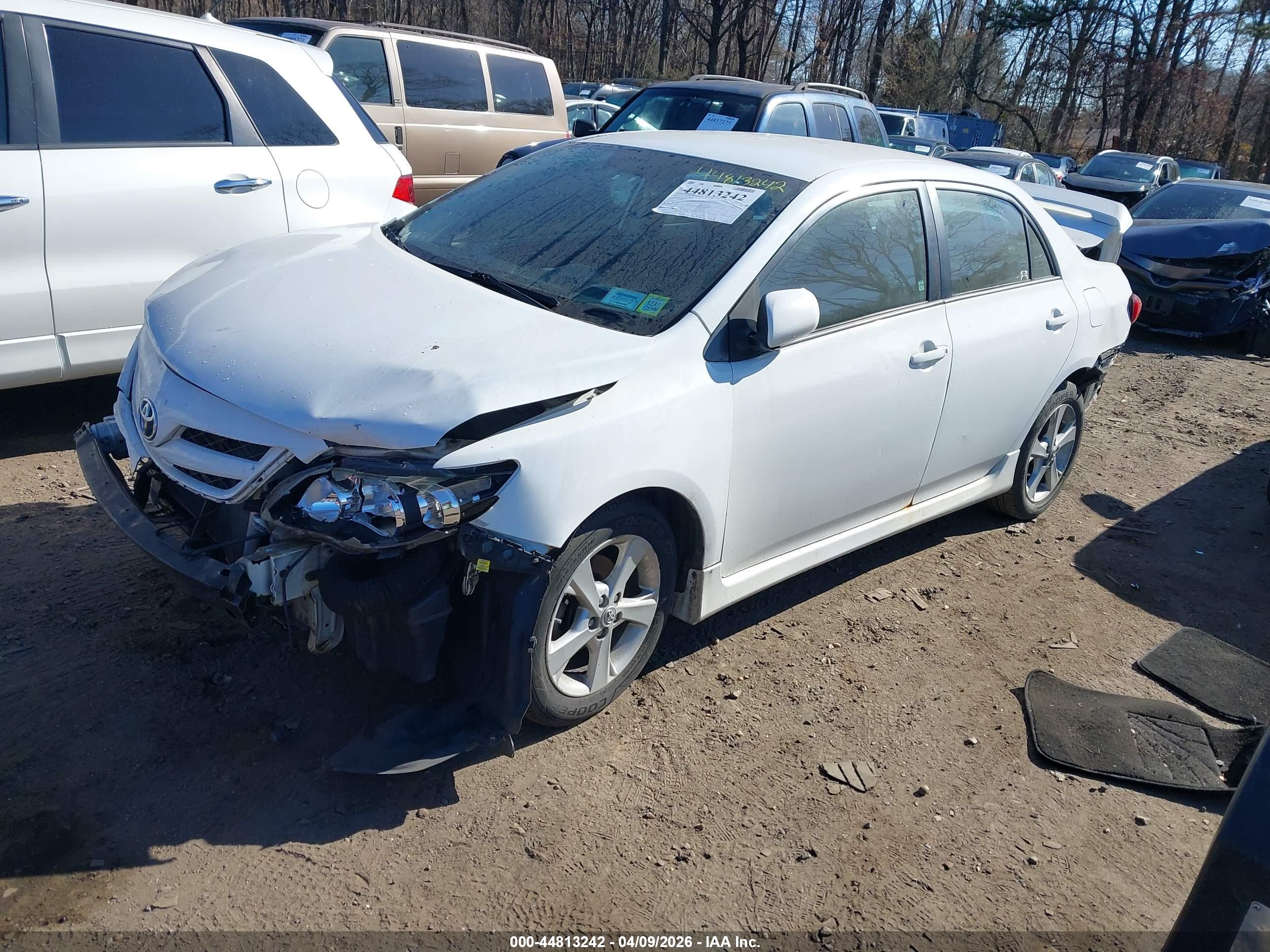 TOYOTA COROLLA image 2