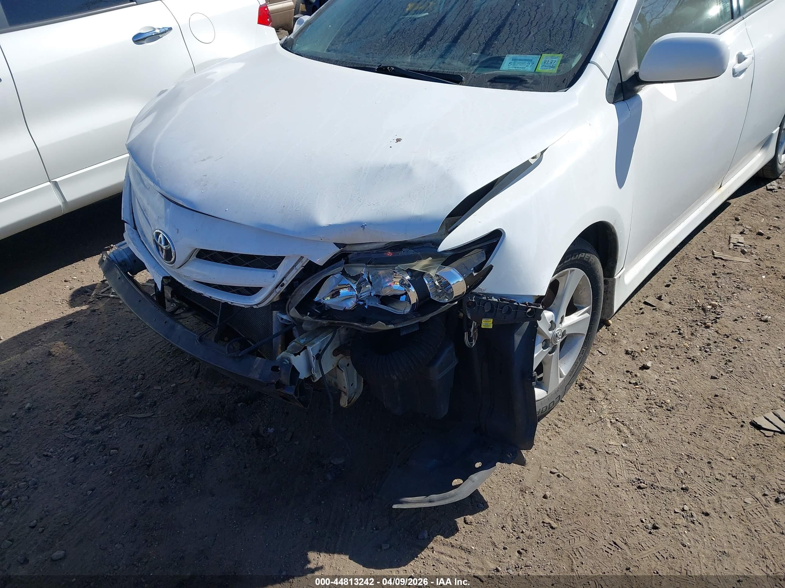 TOYOTA COROLLA image 6