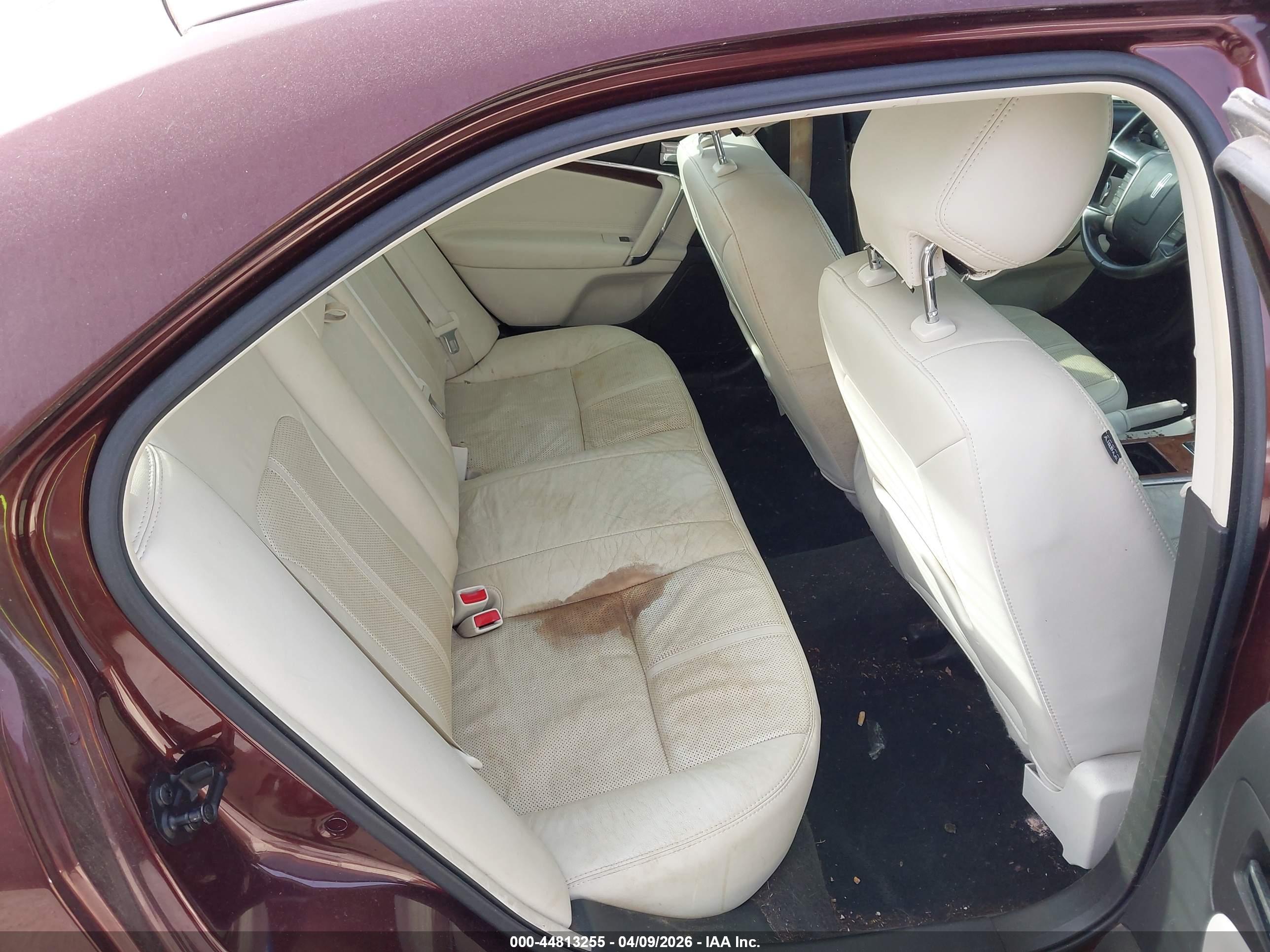 LINCOLN MKZ image 8