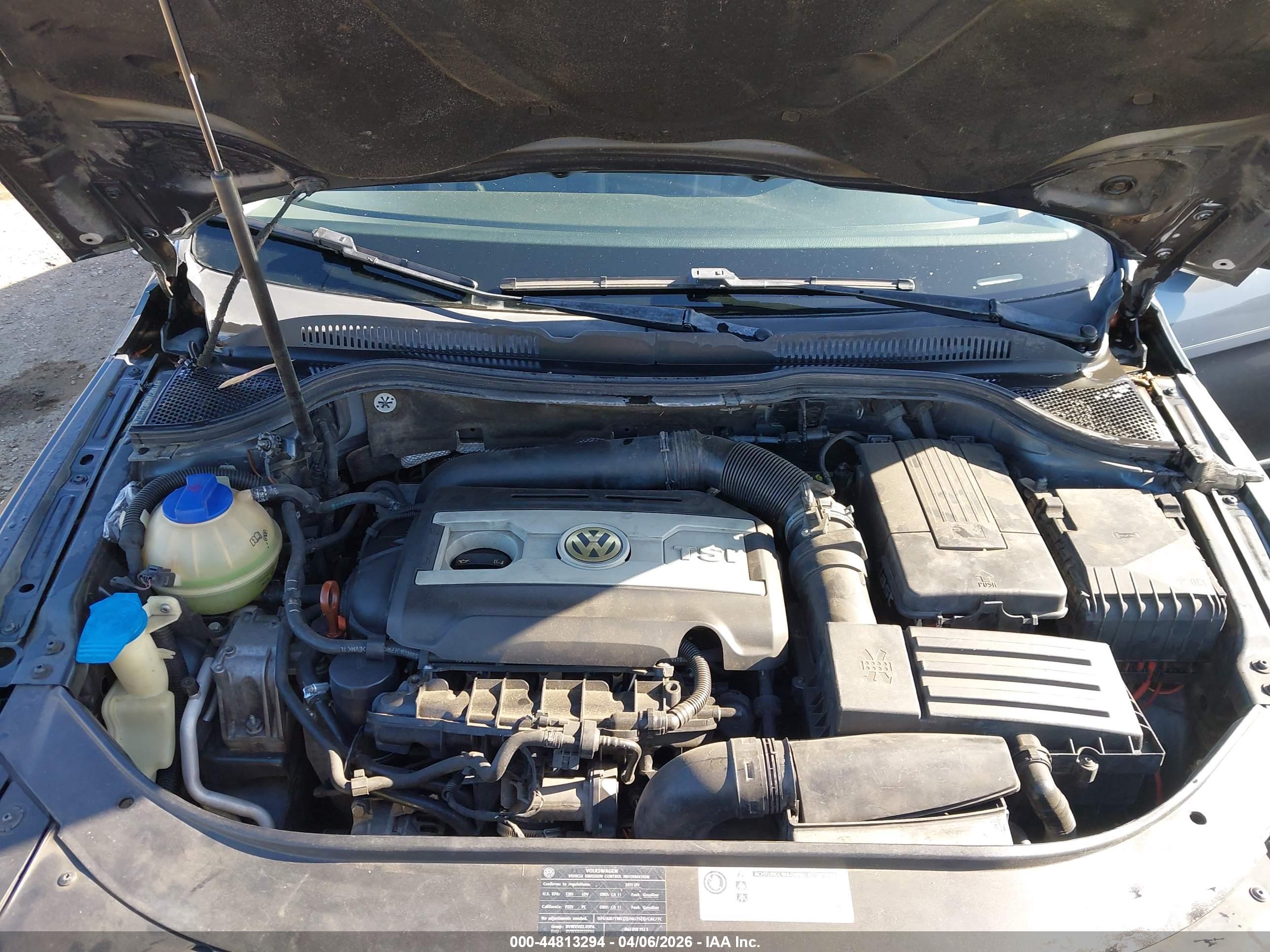 VOLKSWAGEN CC image 10