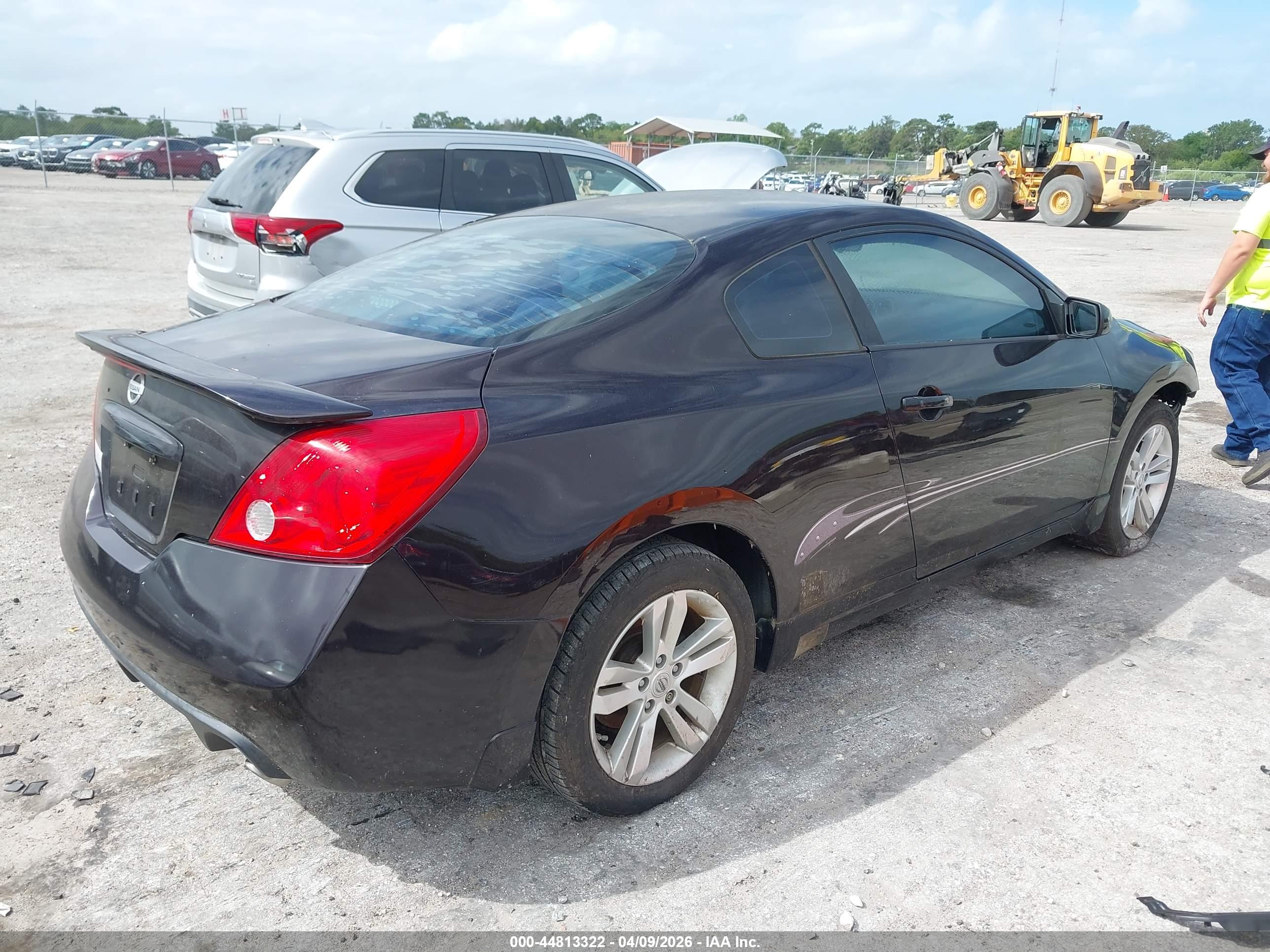 NISSAN ALTIMA image 4