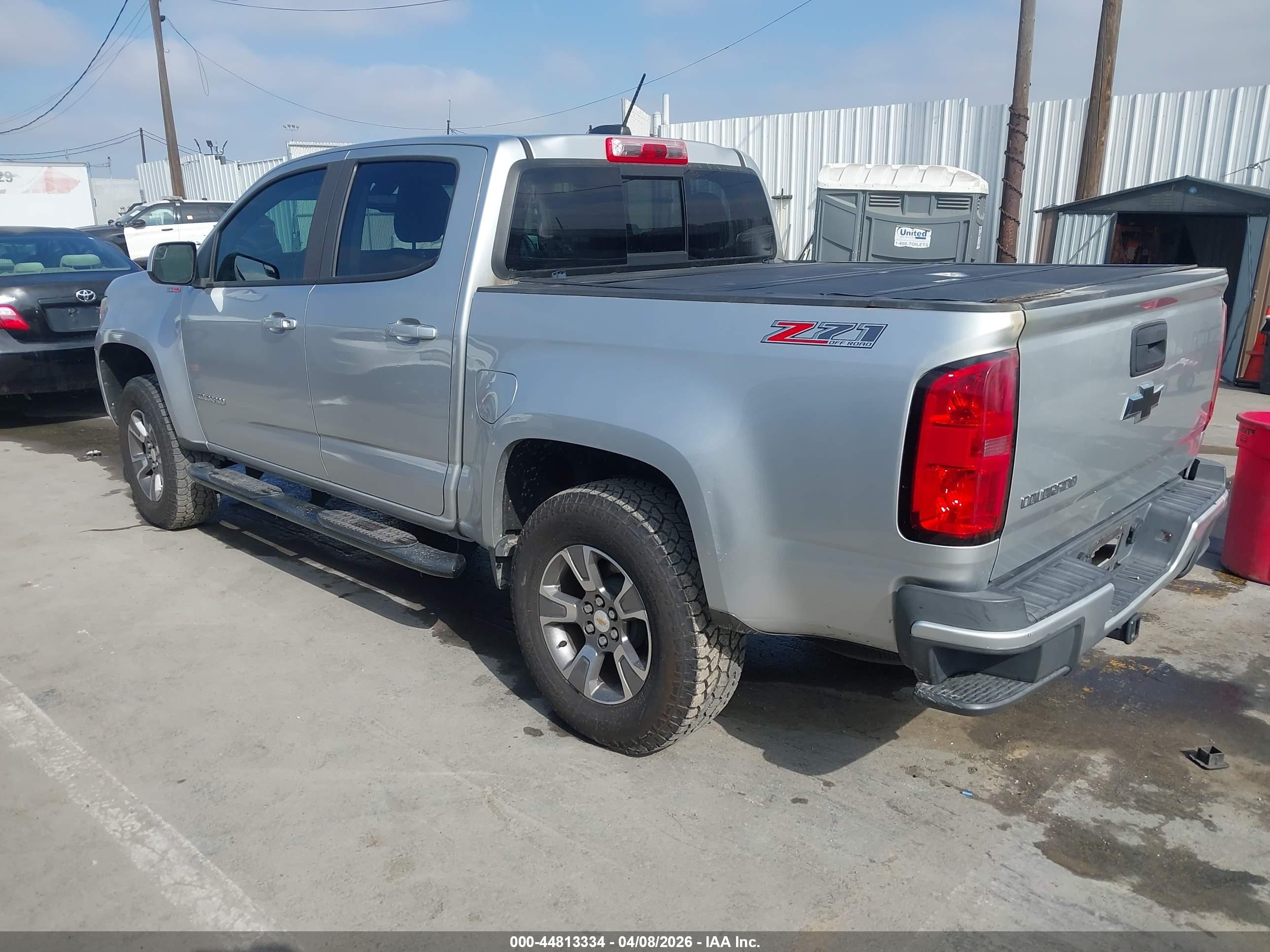 CHEVROLET COLORADO image 3