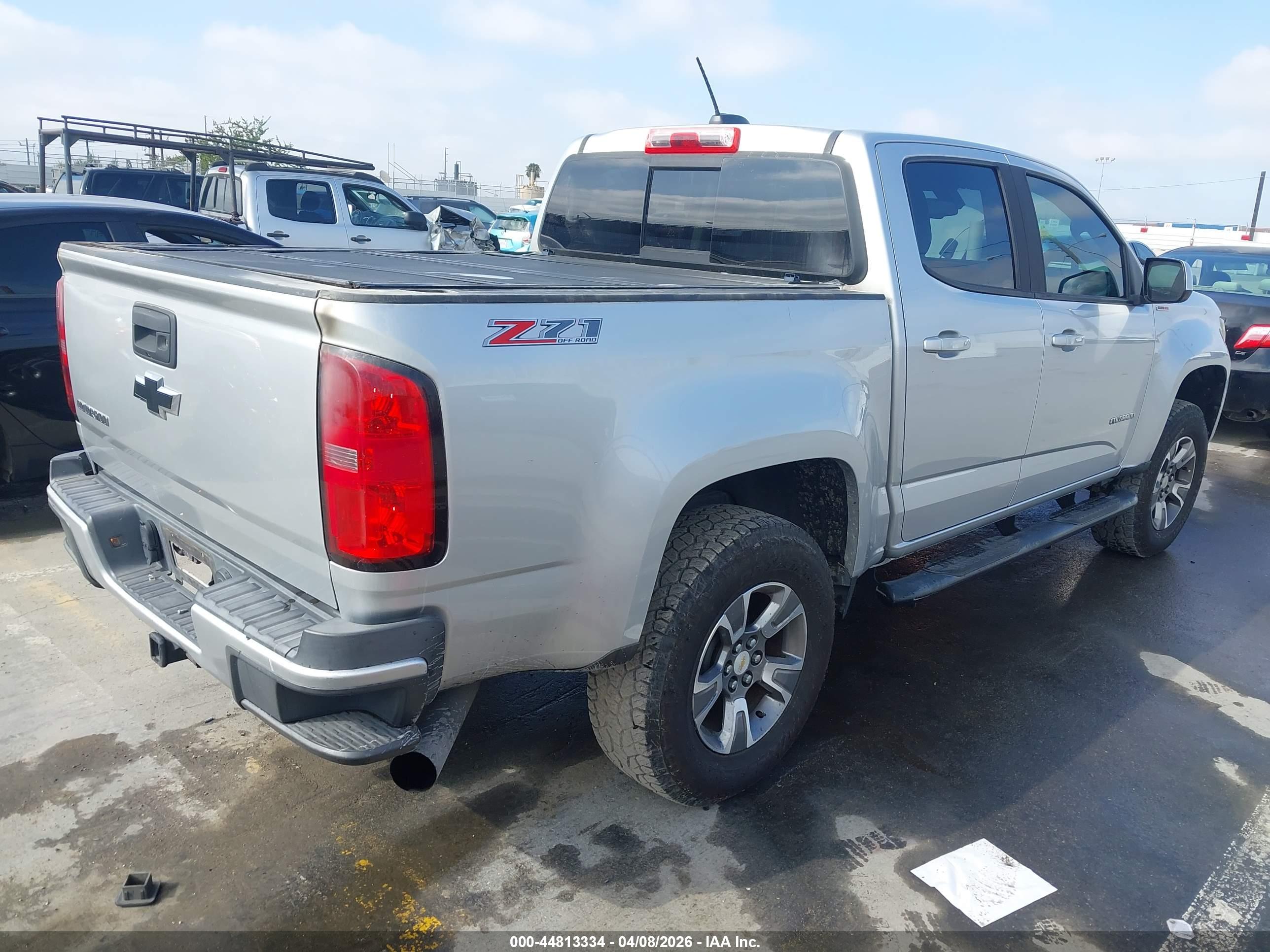 CHEVROLET COLORADO image 4