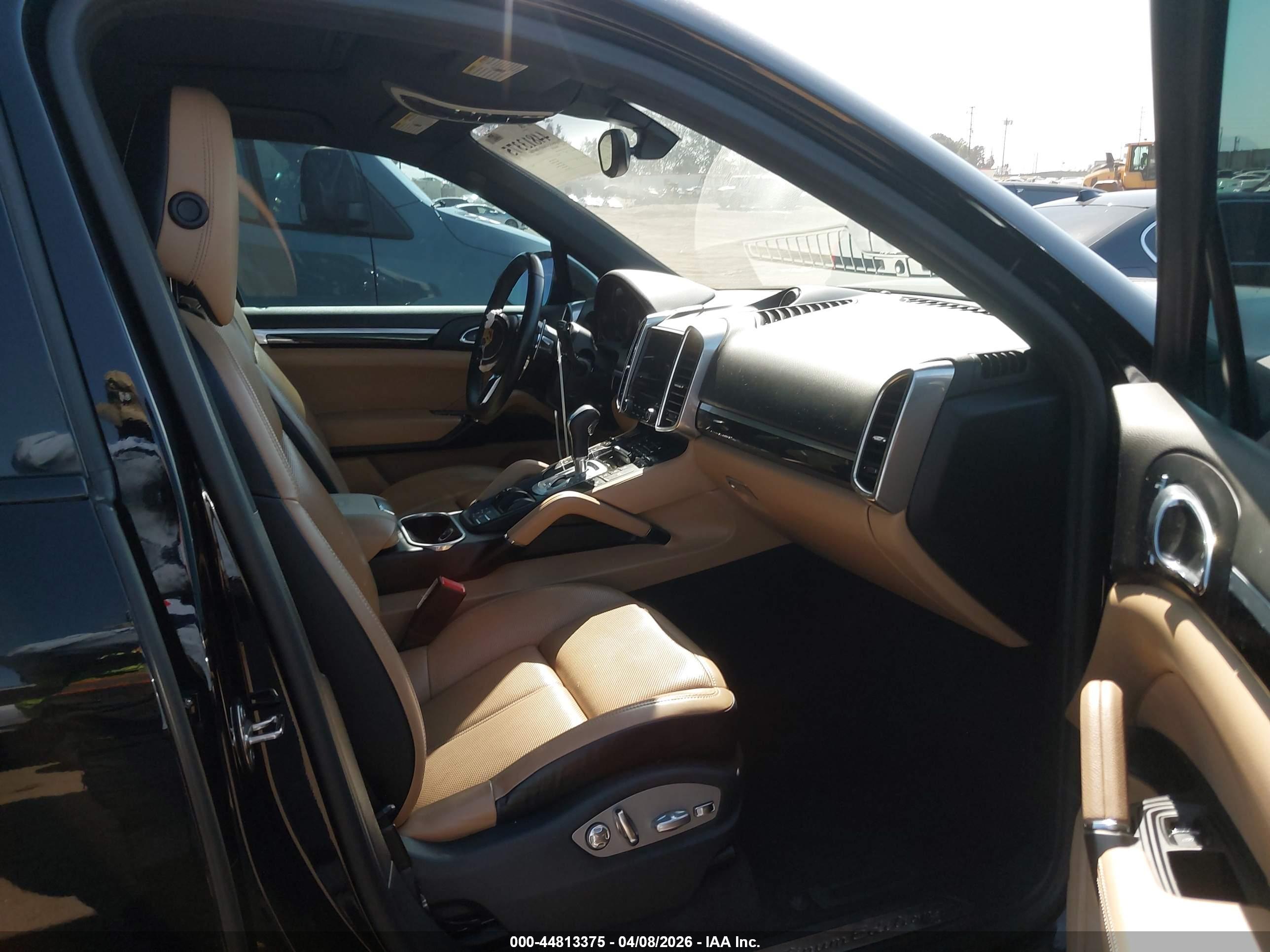 PORSCHE CAYENNE image 5