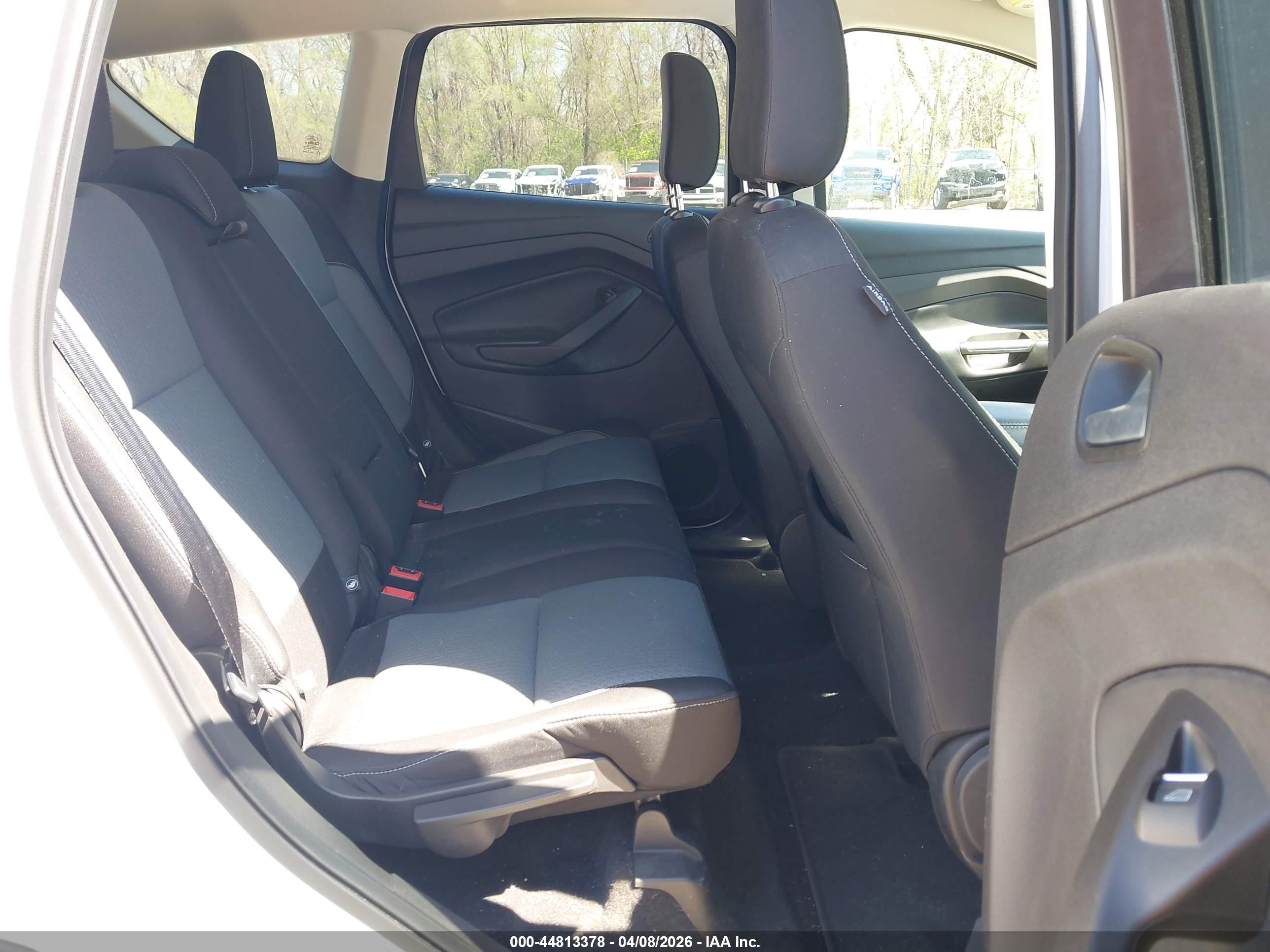 FORD ESCAPE image 8