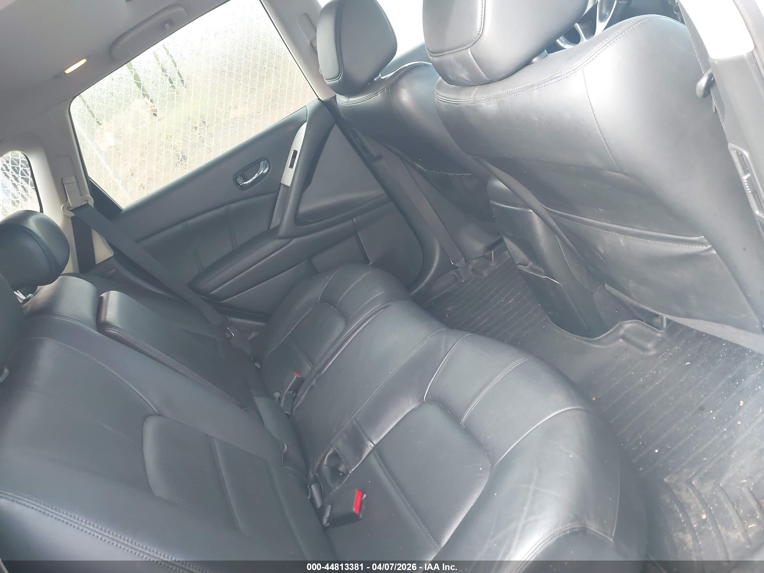 NISSAN MURANO image 8