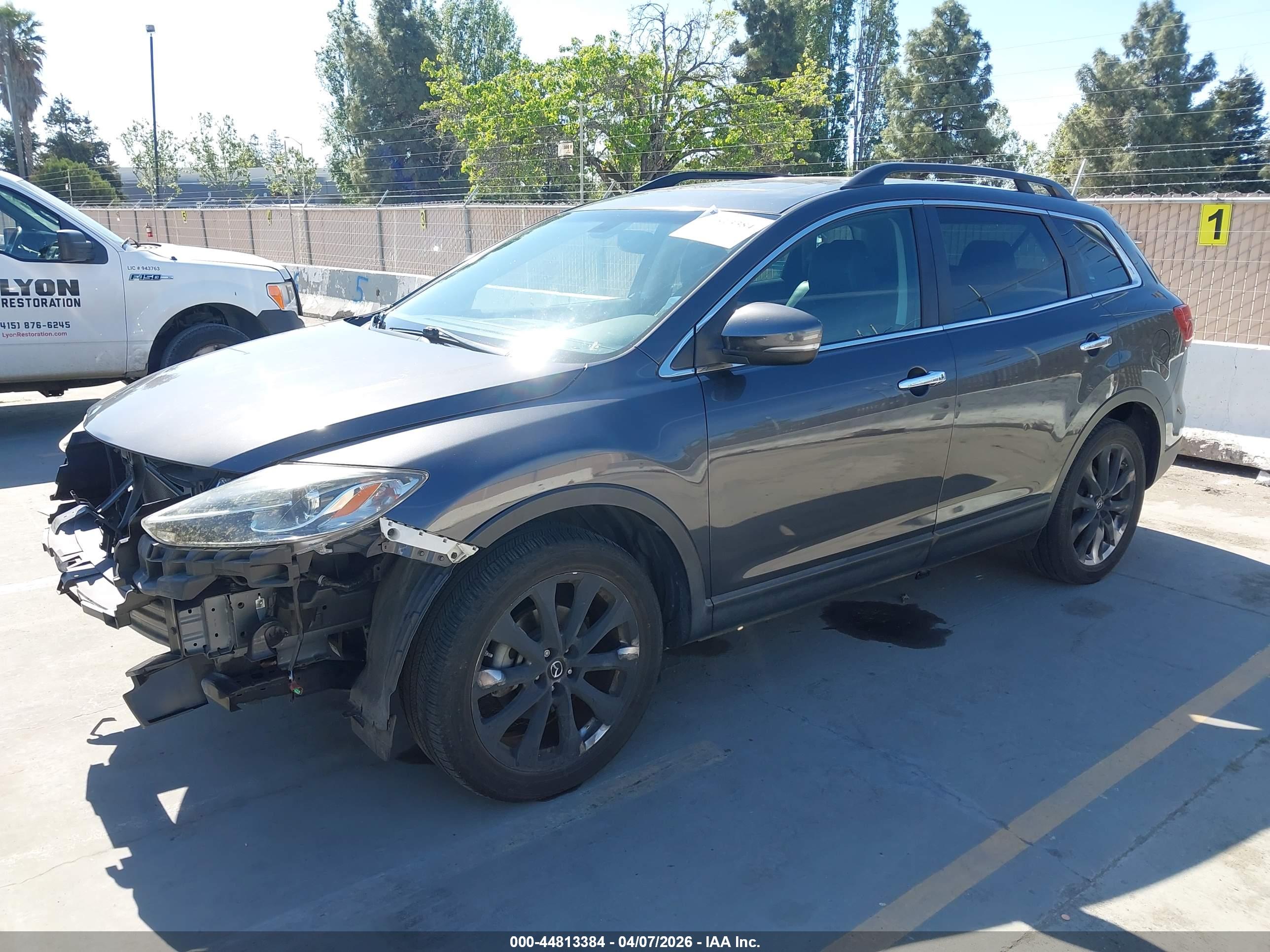 MAZDA CX-9 image 2