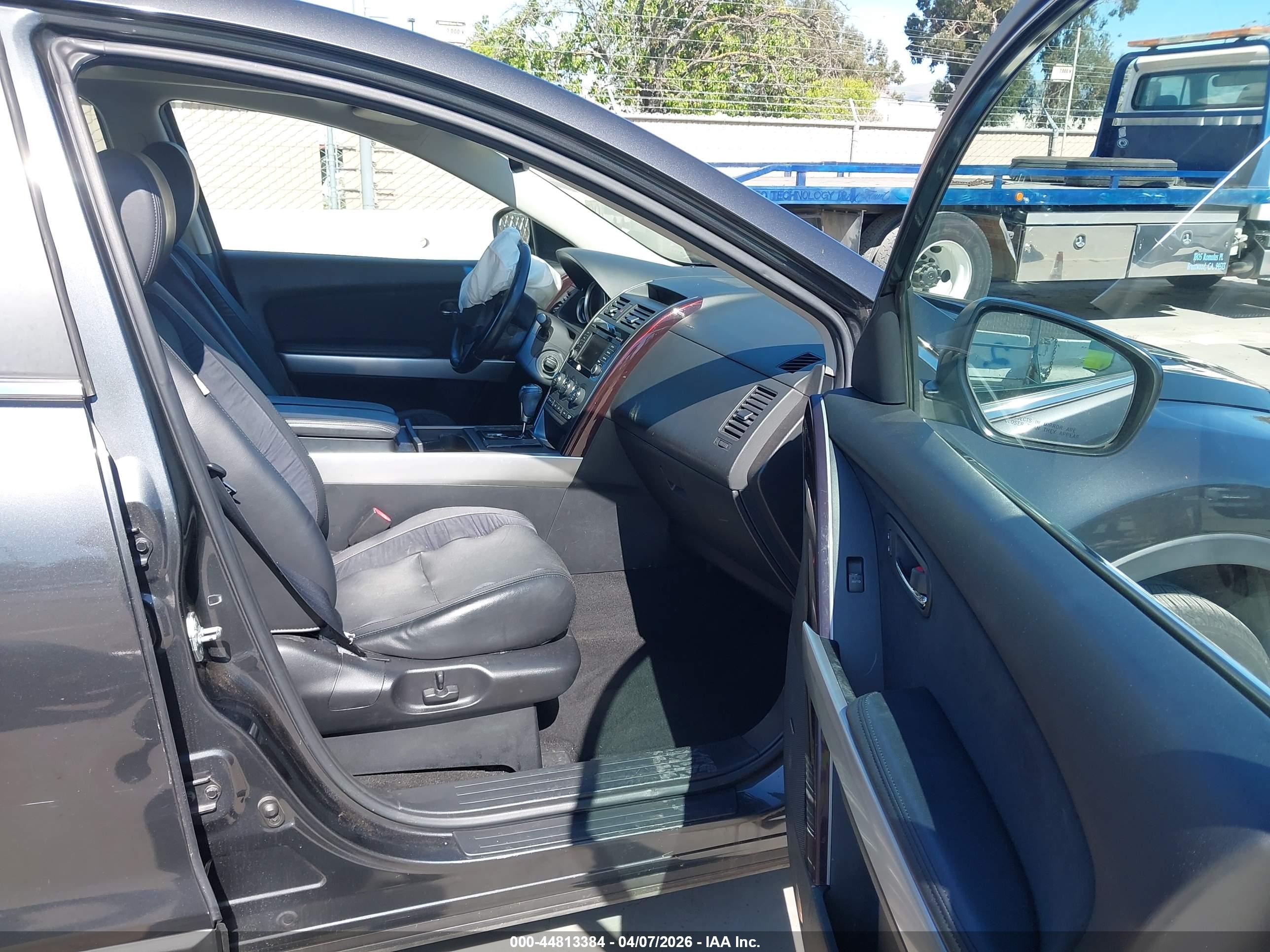 MAZDA CX-9 image 5