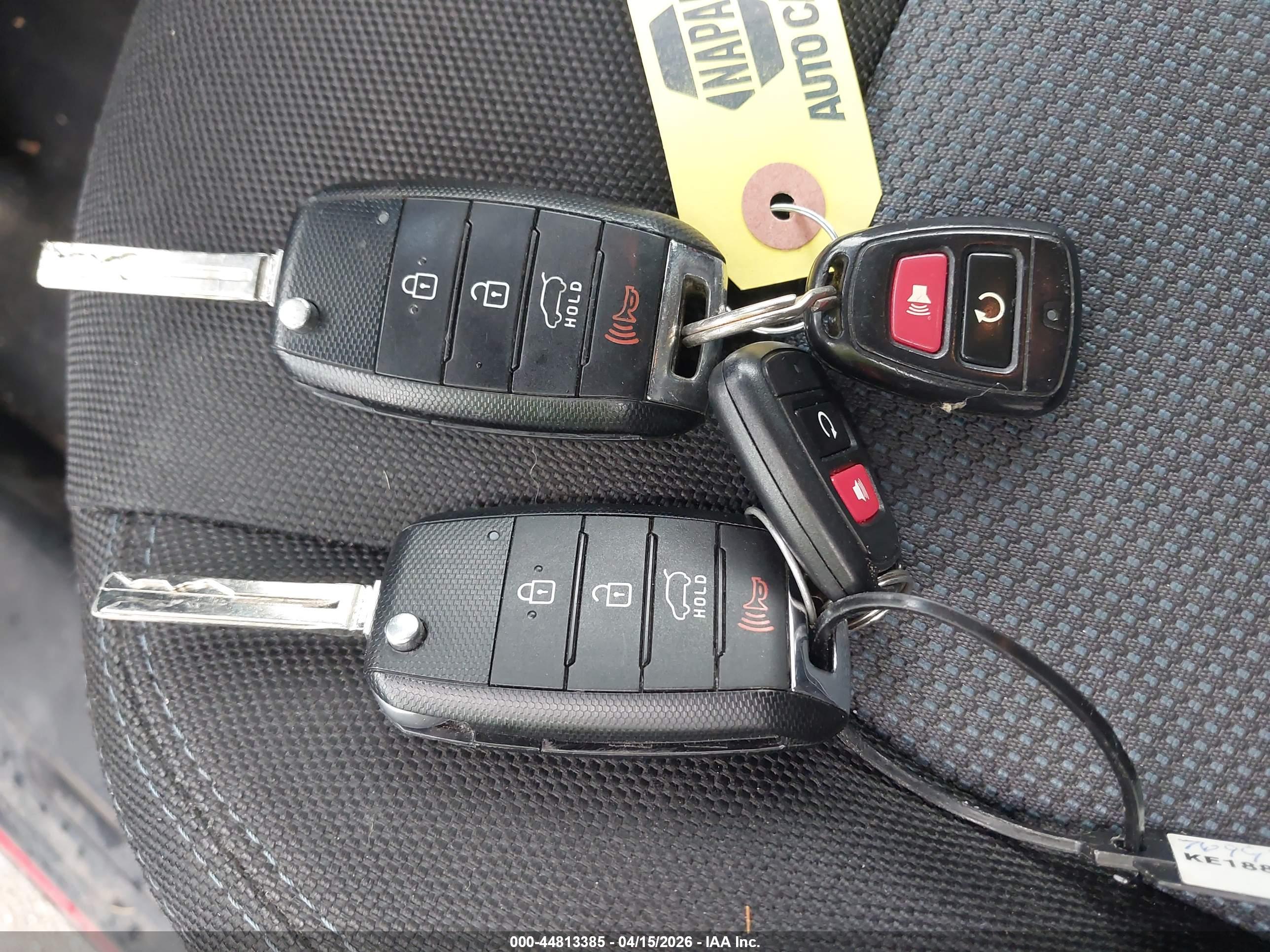 KIA SPORTAGE image 11