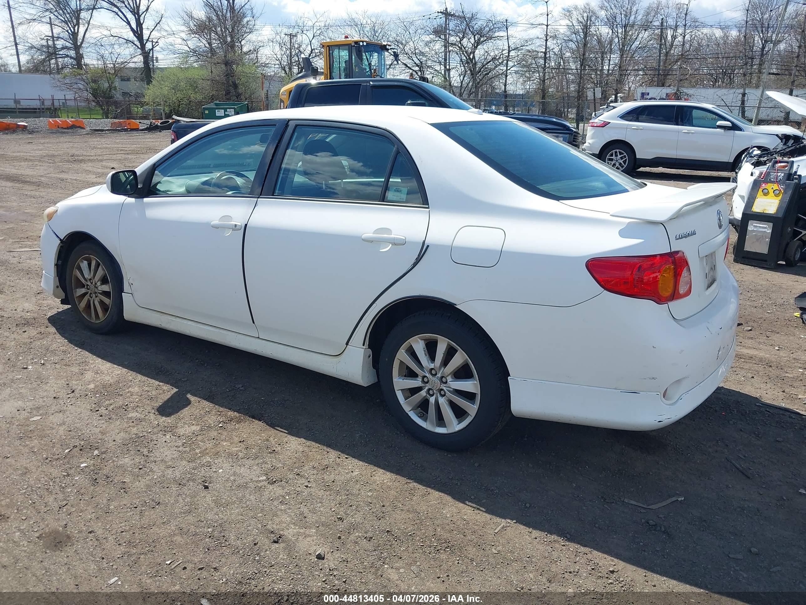 TOYOTA COROLLA image 3