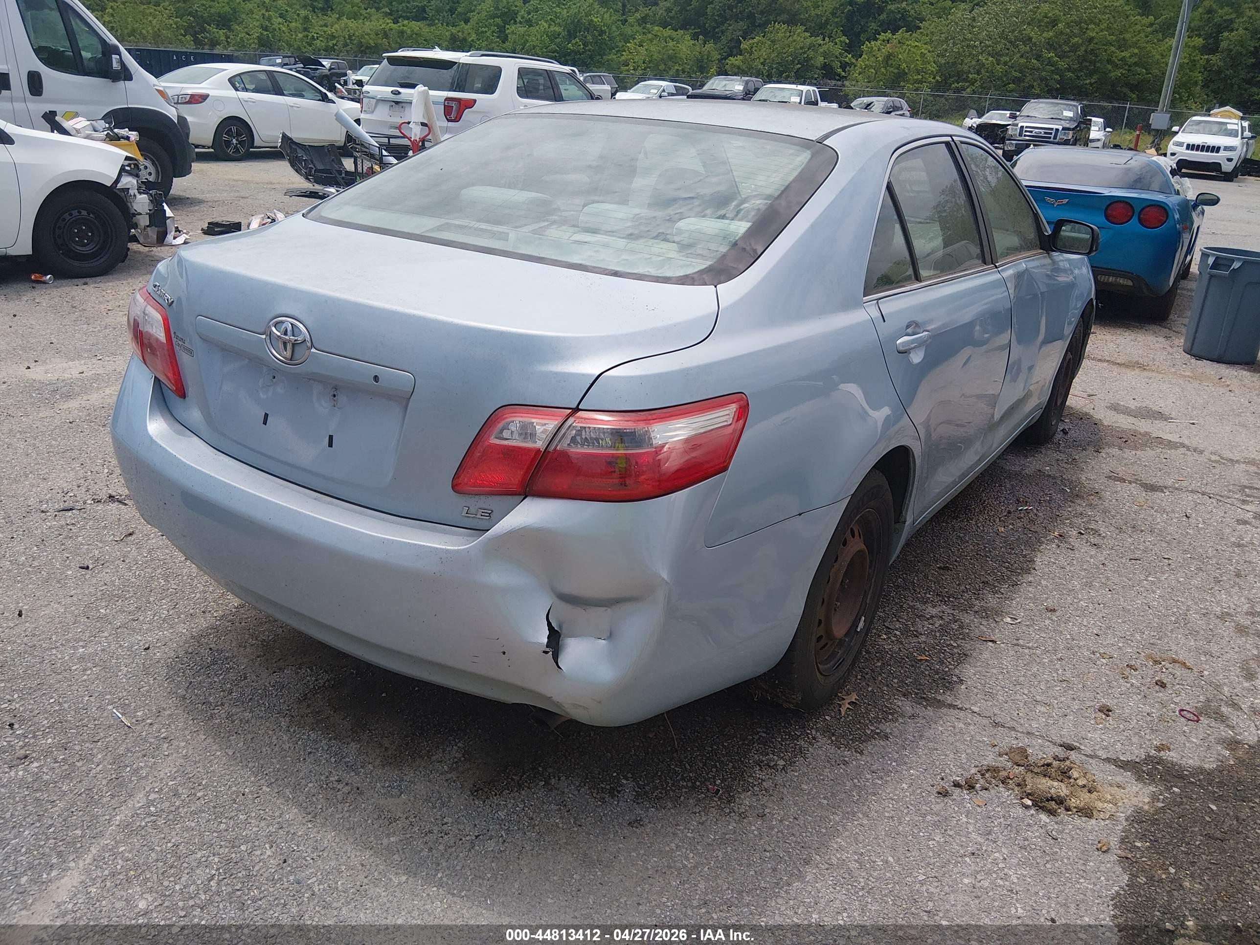 TOYOTA CAMRY image 4