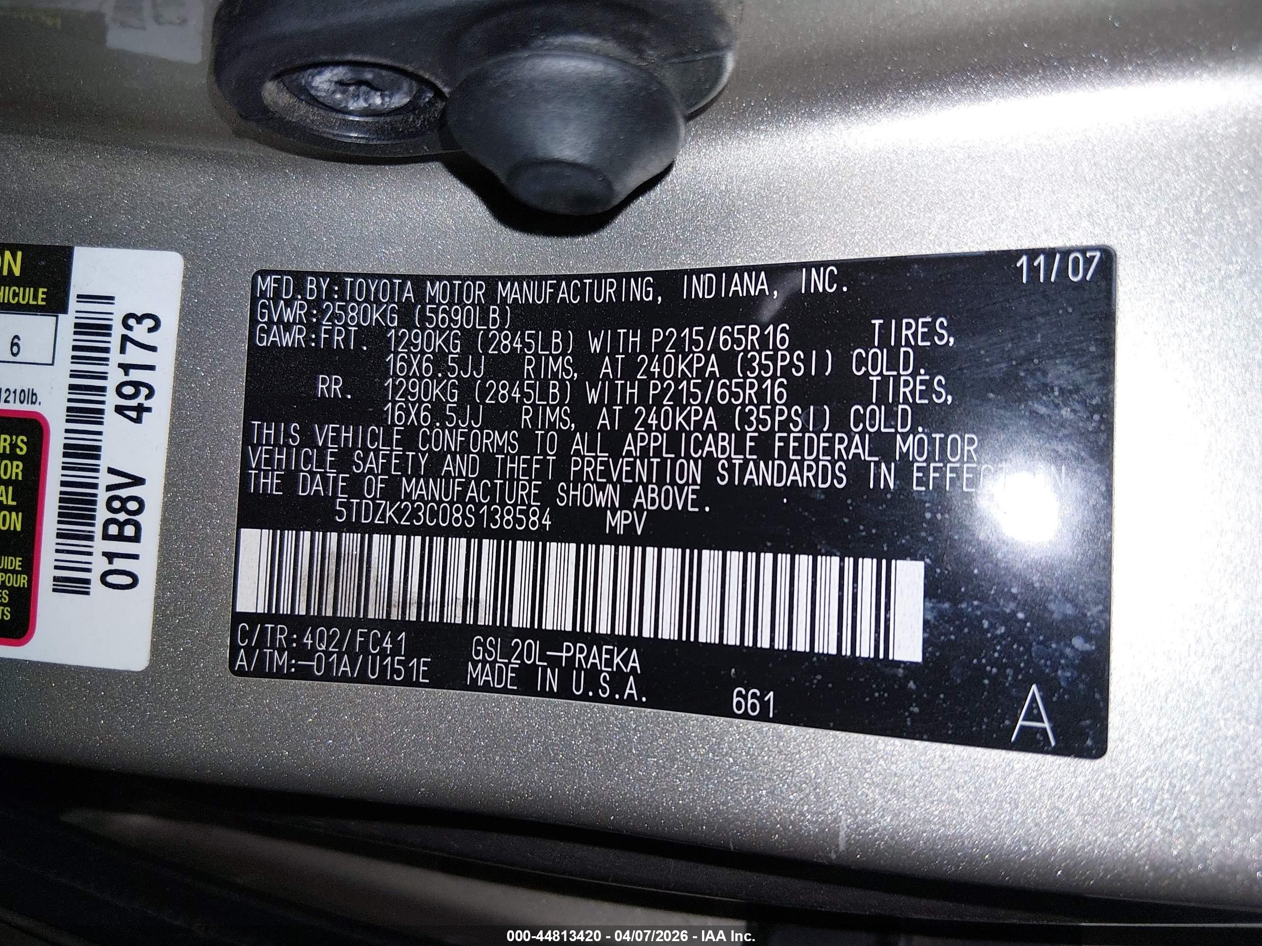 TOYOTA SIENNA image 9