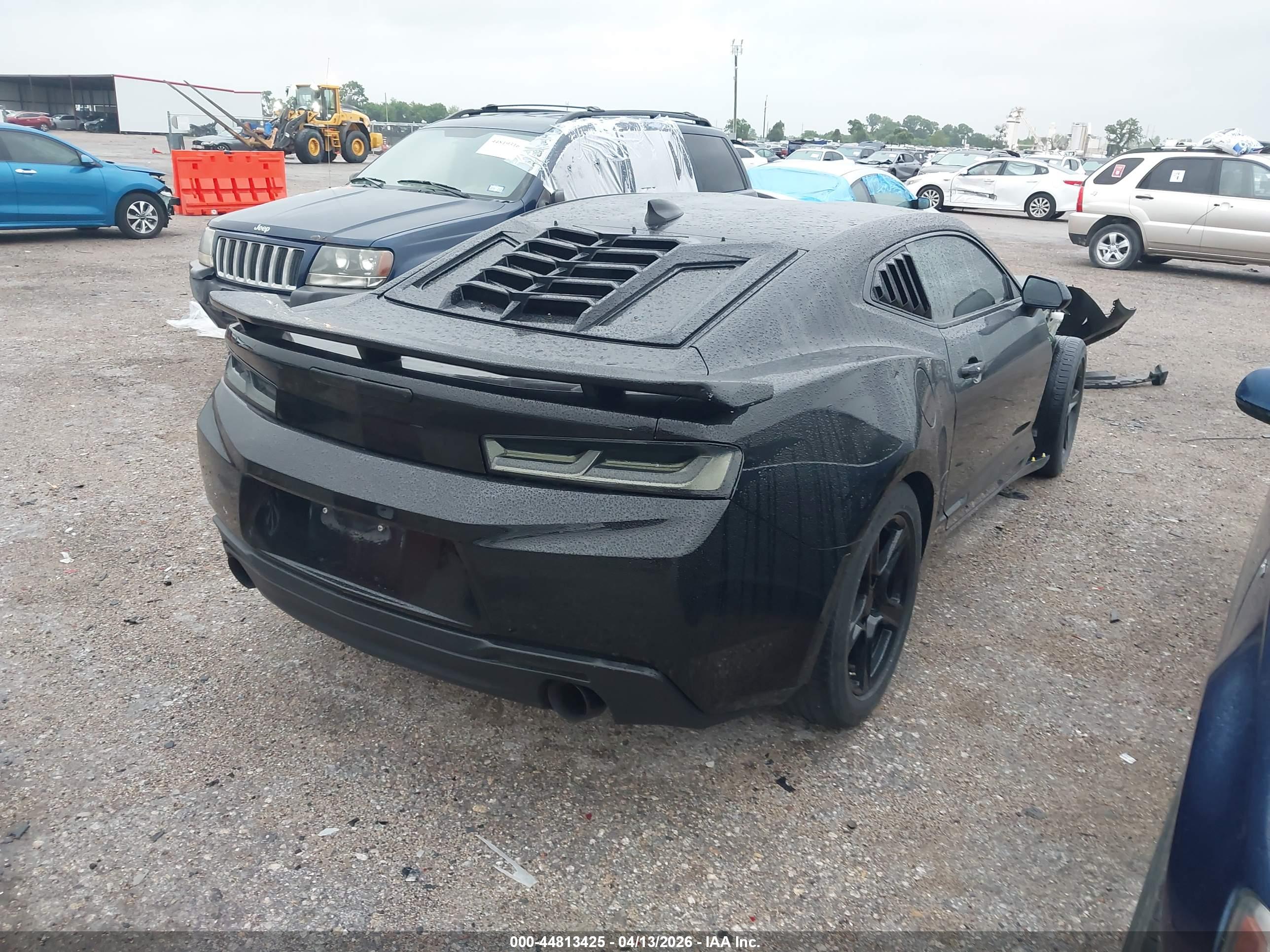 CHEVROLET CAMARO image 4