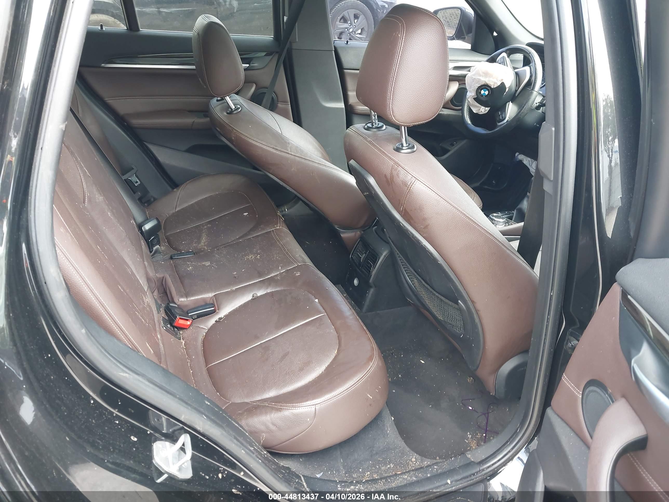 BMW X1 image 8