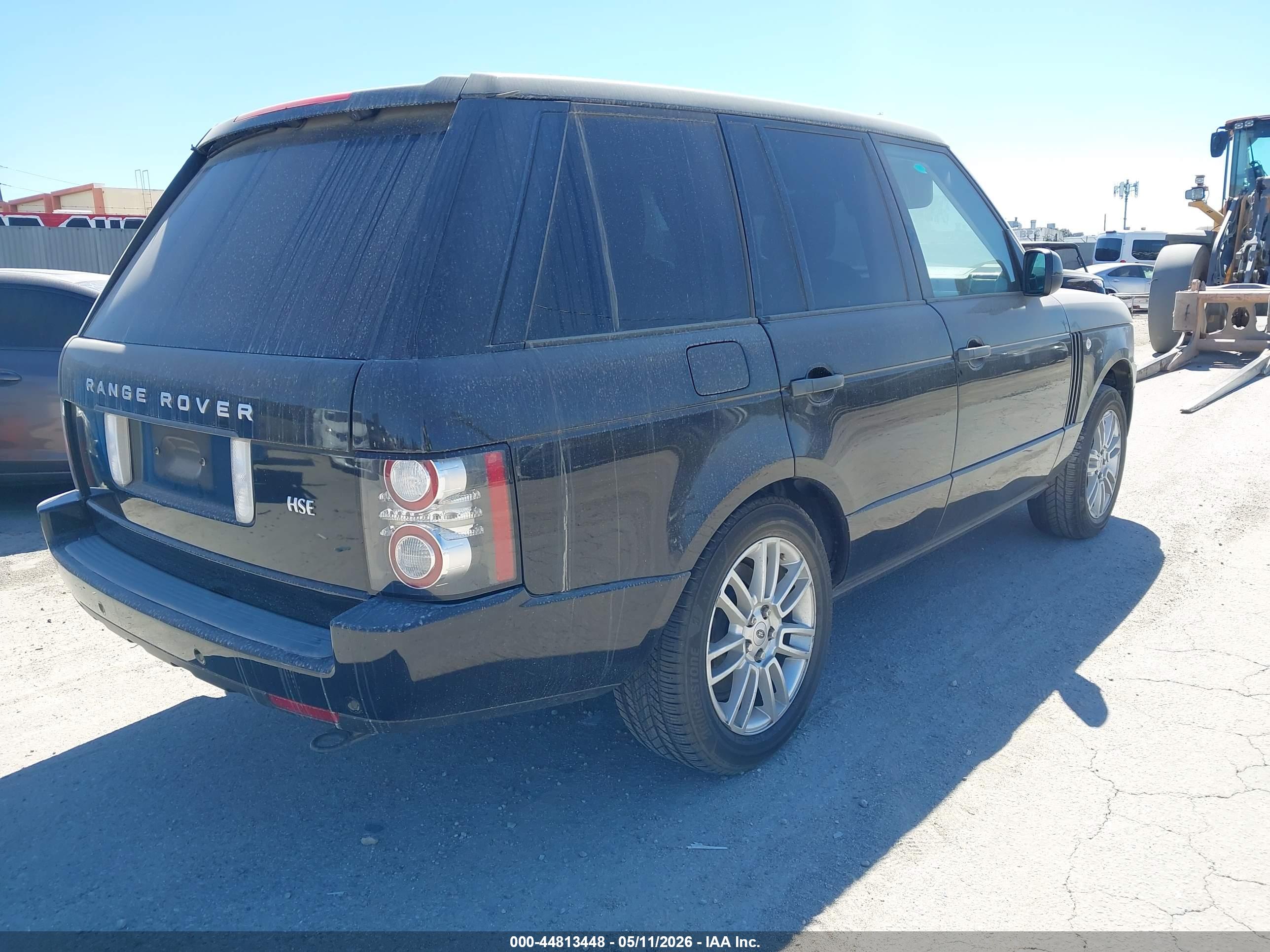LAND ROVER image 4