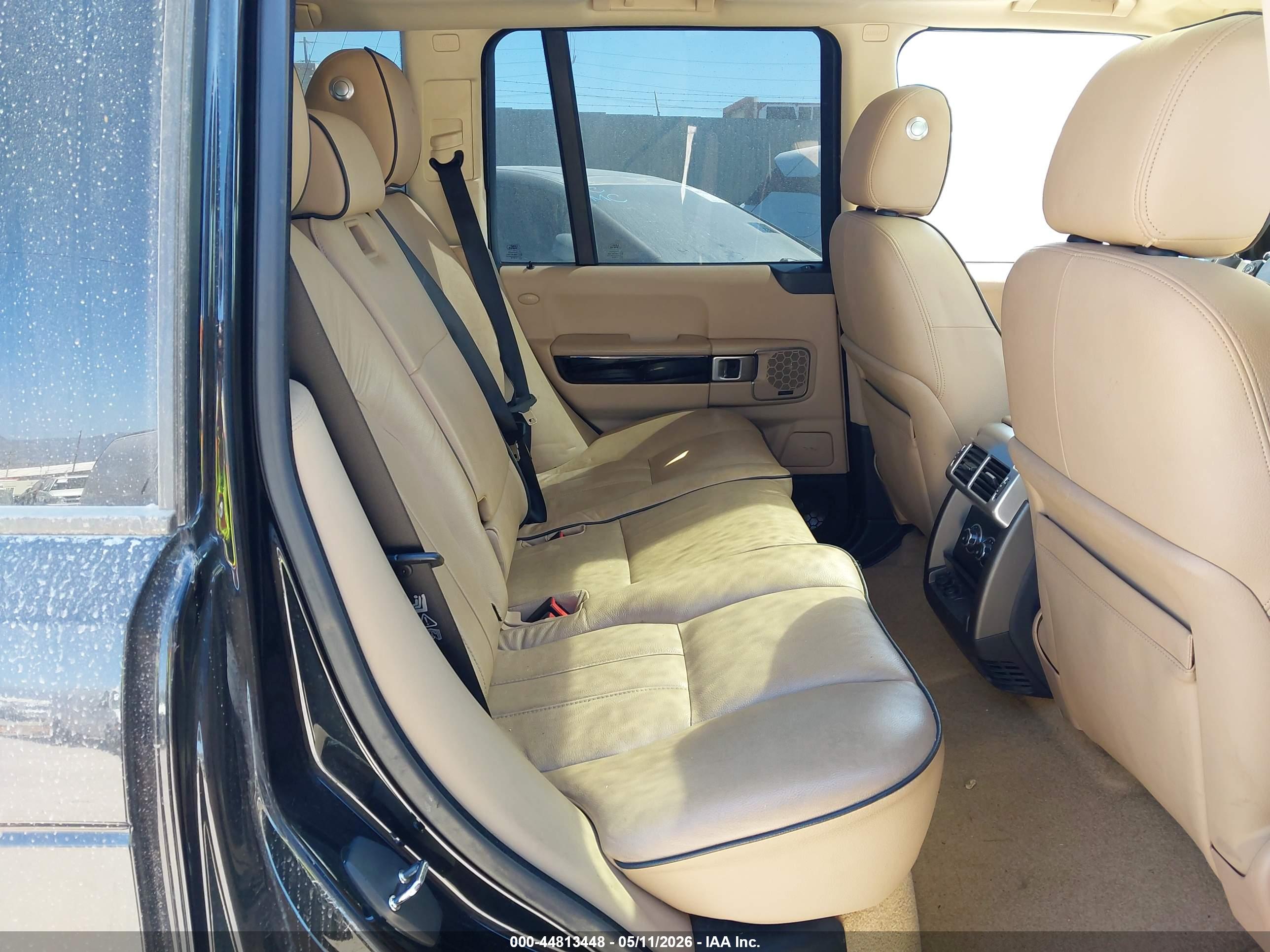 LAND ROVER image 8