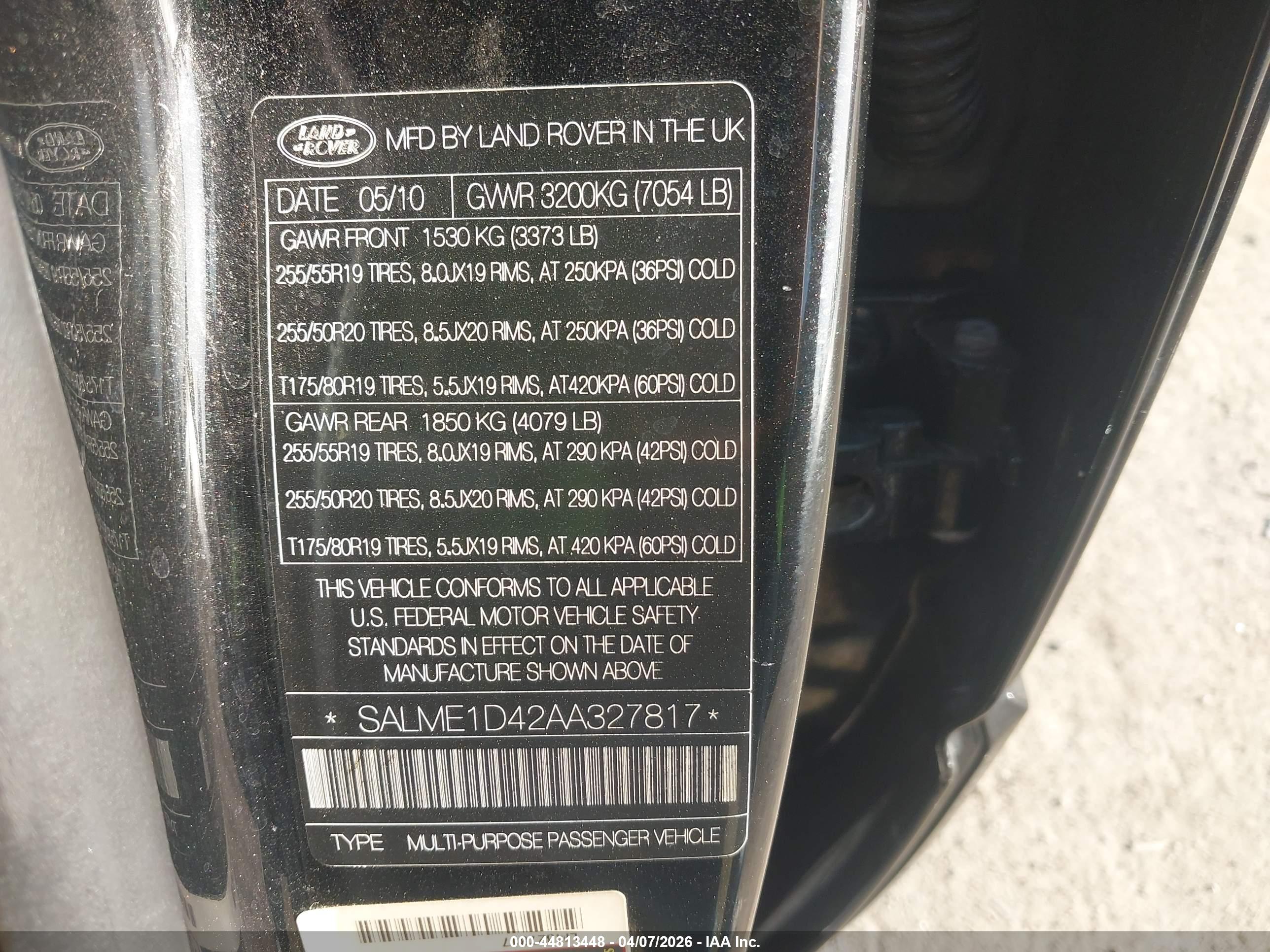 LAND ROVER image 9