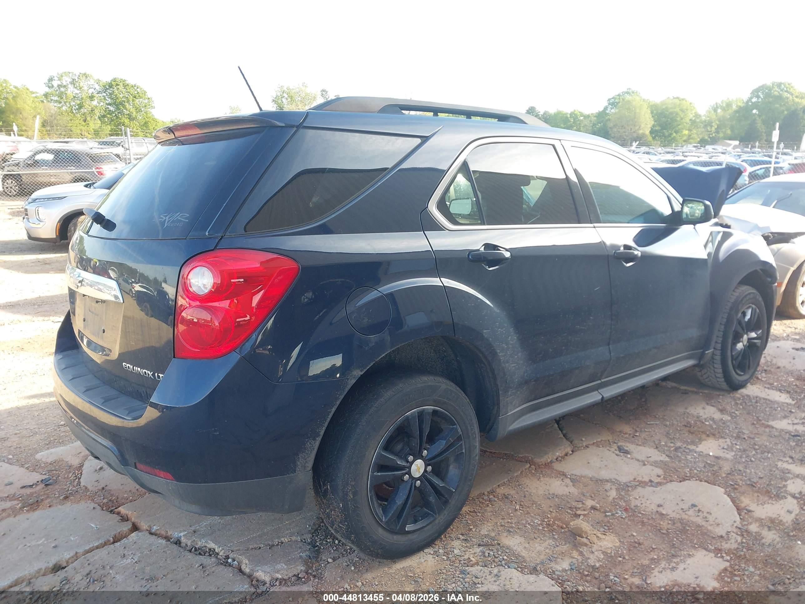 CHEVROLET EQUINOX image 4