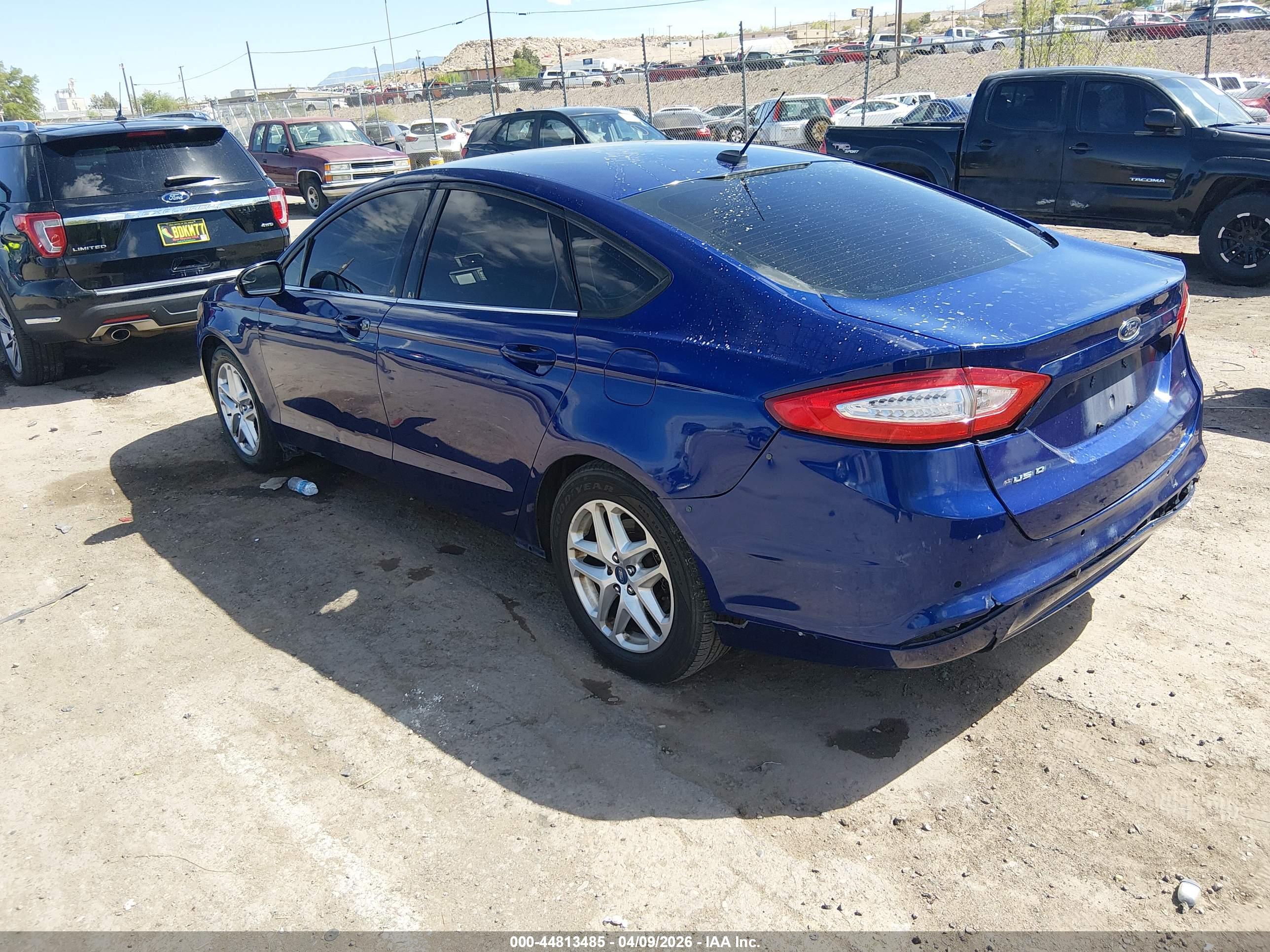 FORD FUSION image 3