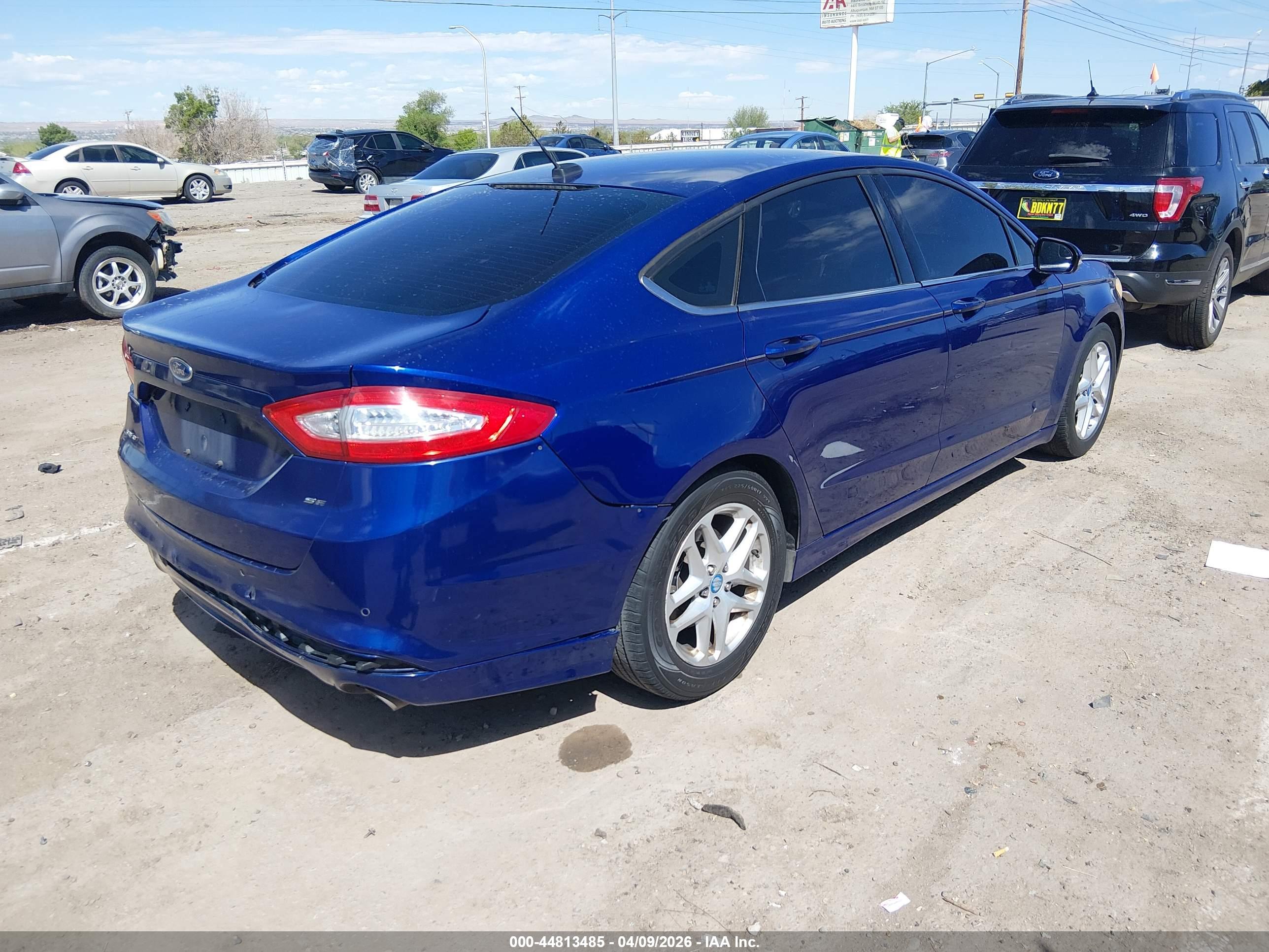 FORD FUSION image 4