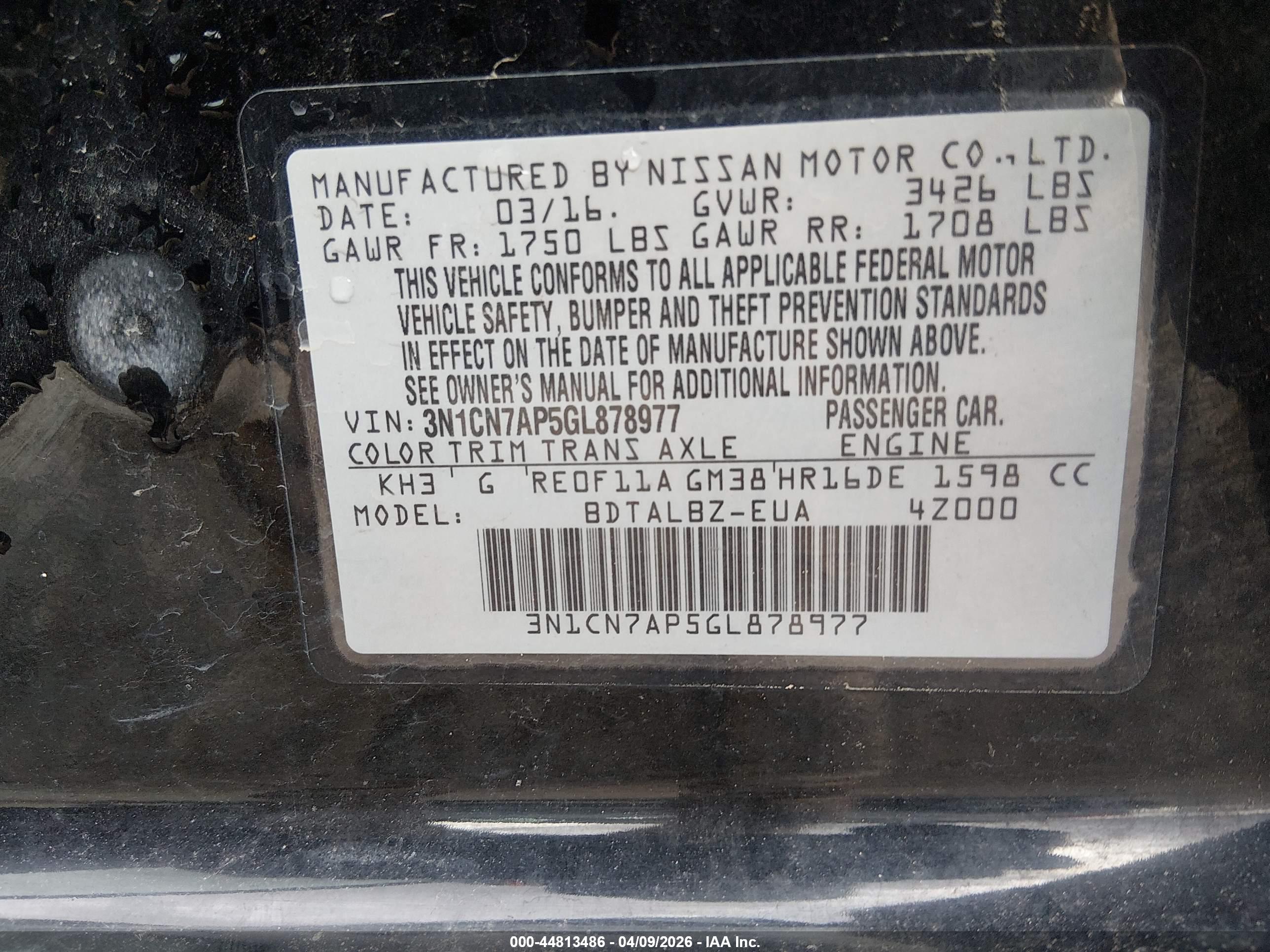 NISSAN VERSA image 9