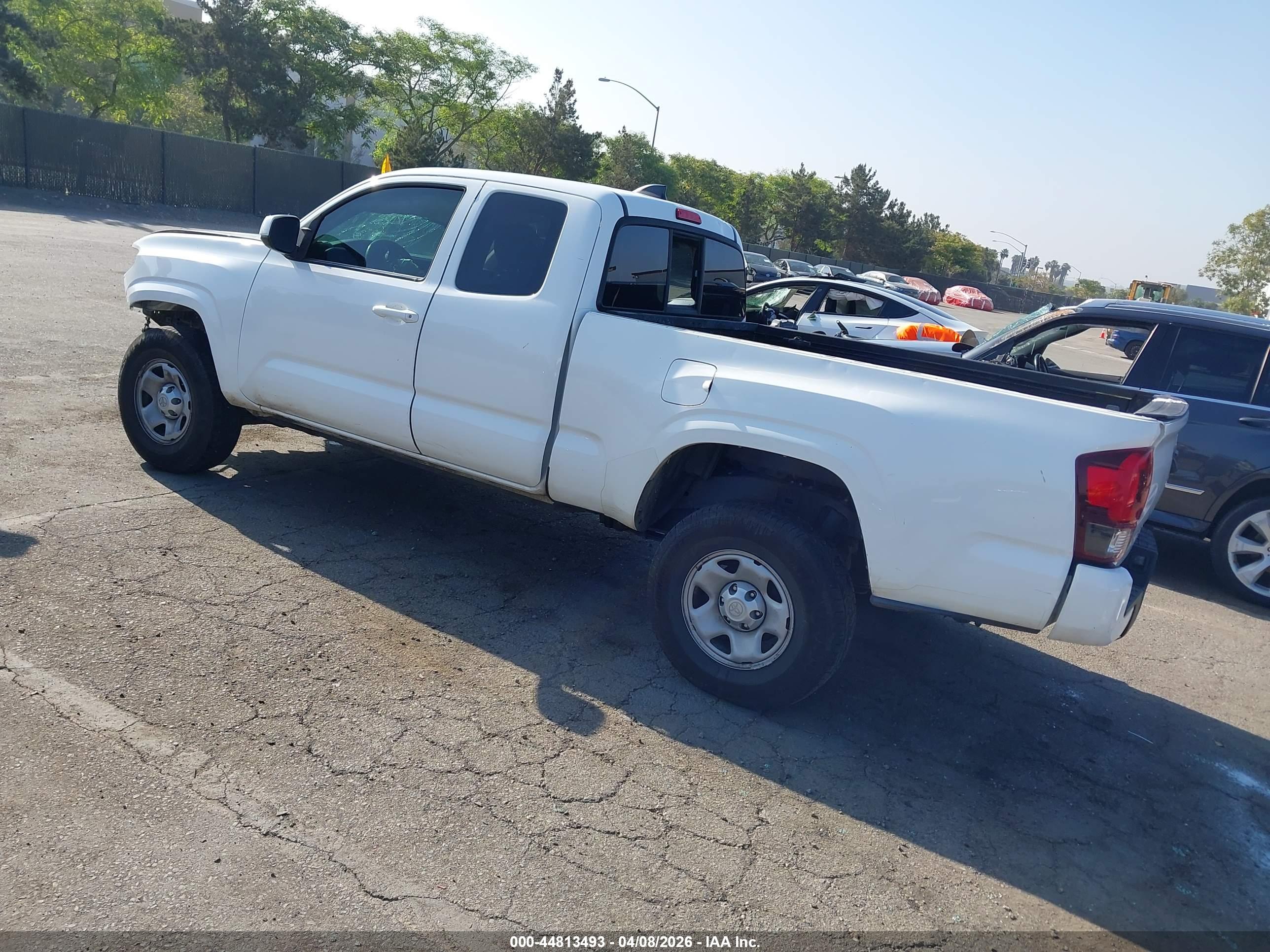 TOYOTA TACOMA image 3