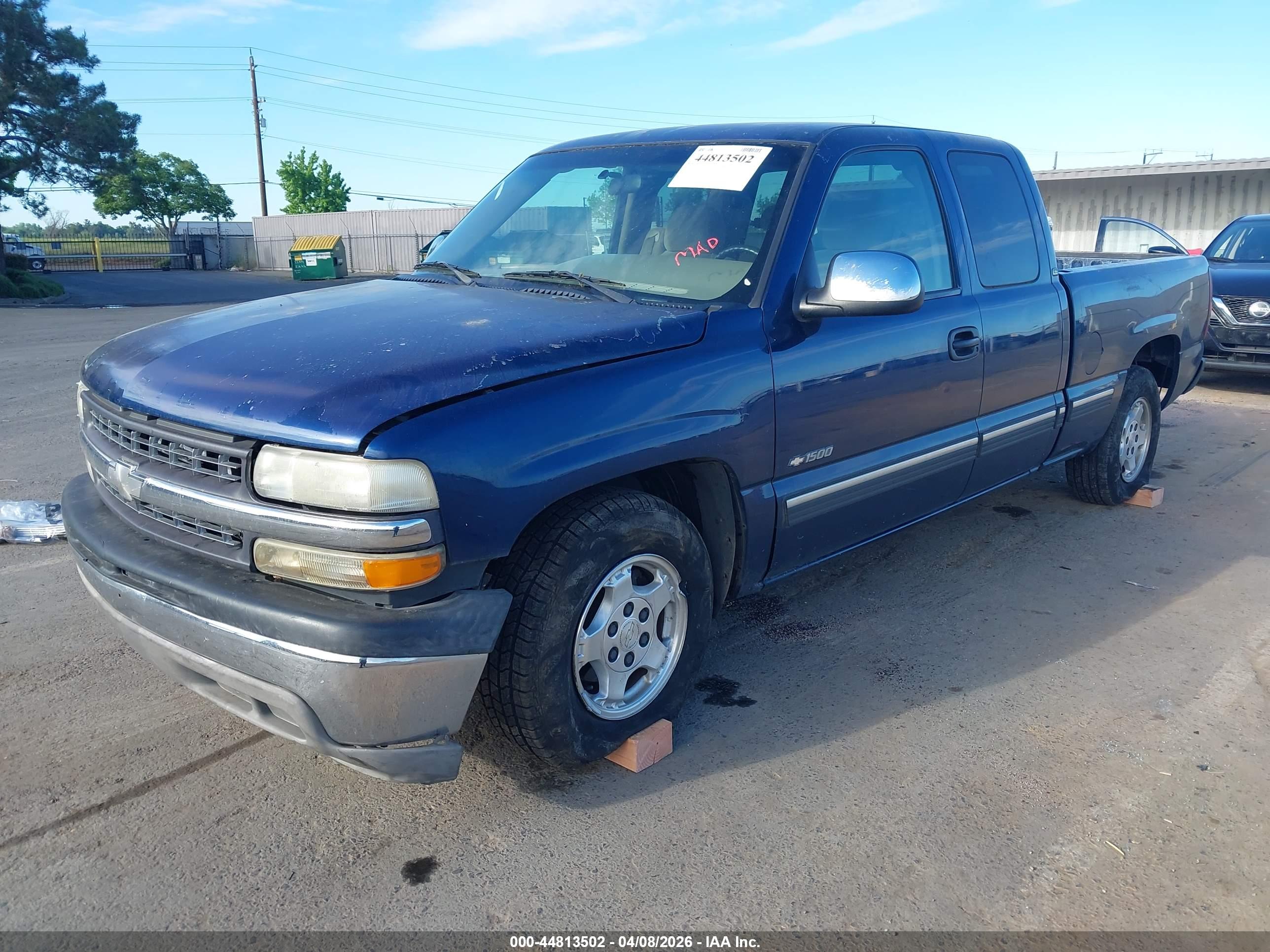 CHEVROLET SILVERADO image 2