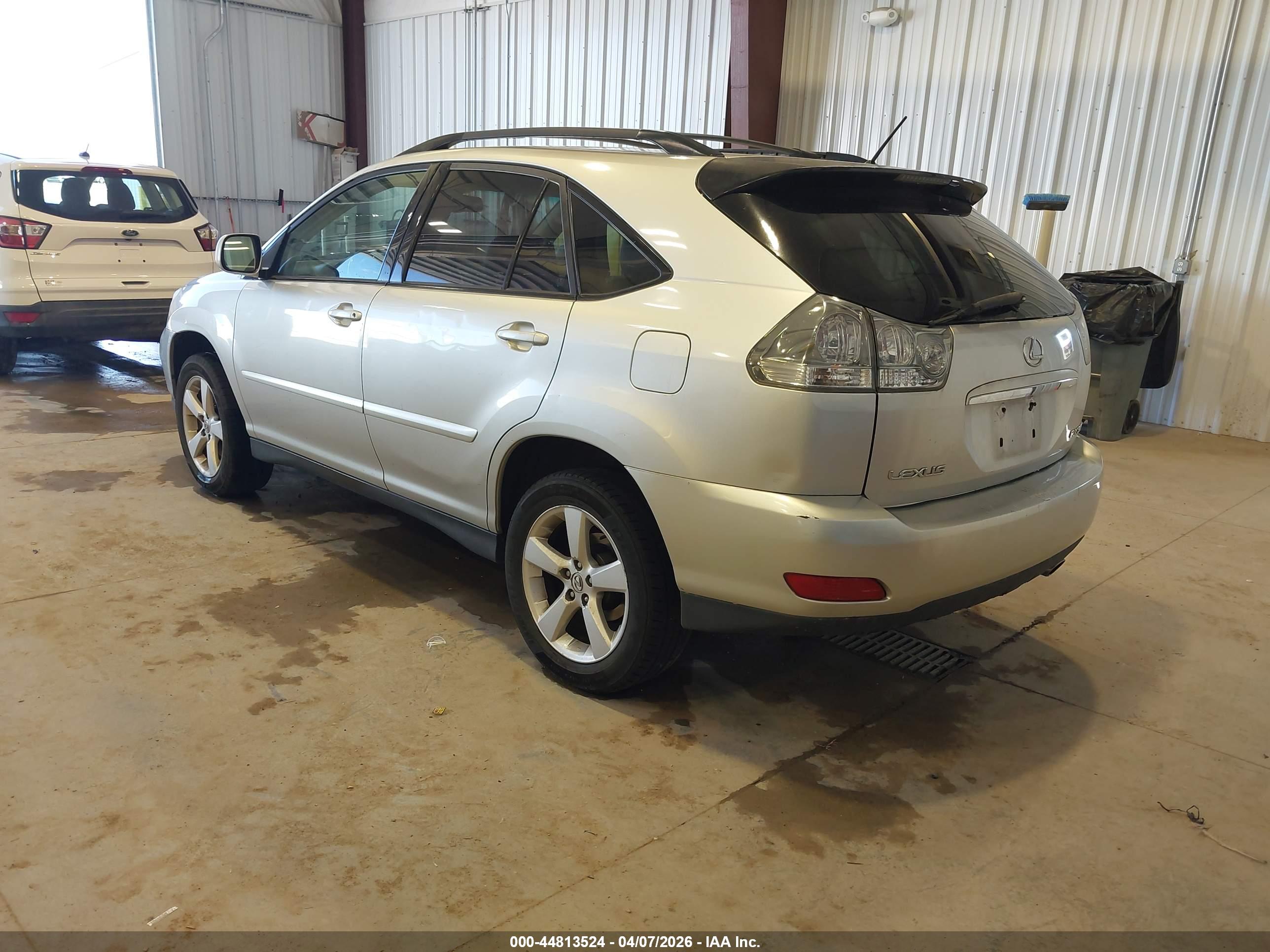 LEXUS RX image 3