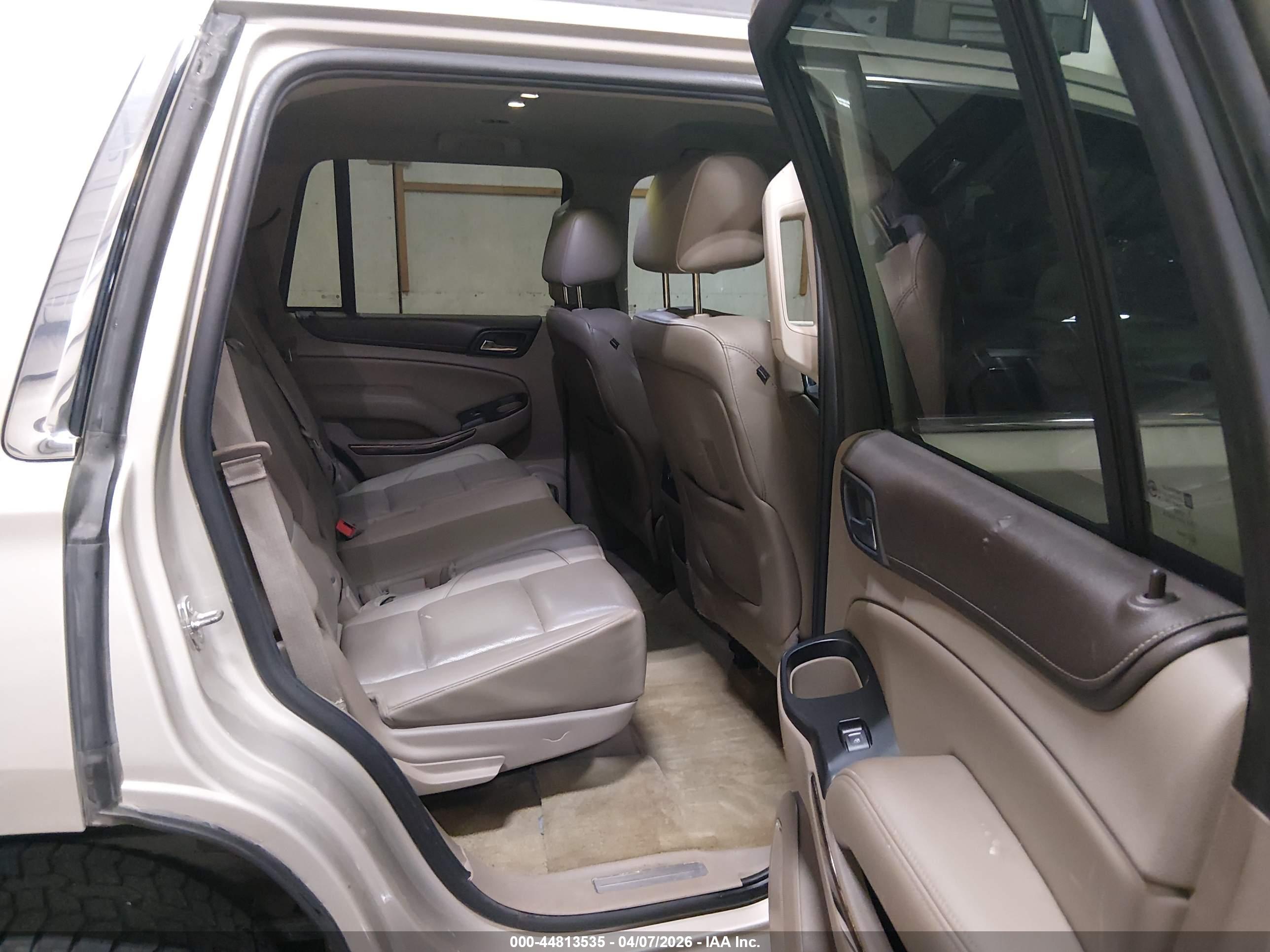 GMC YUKON image 8