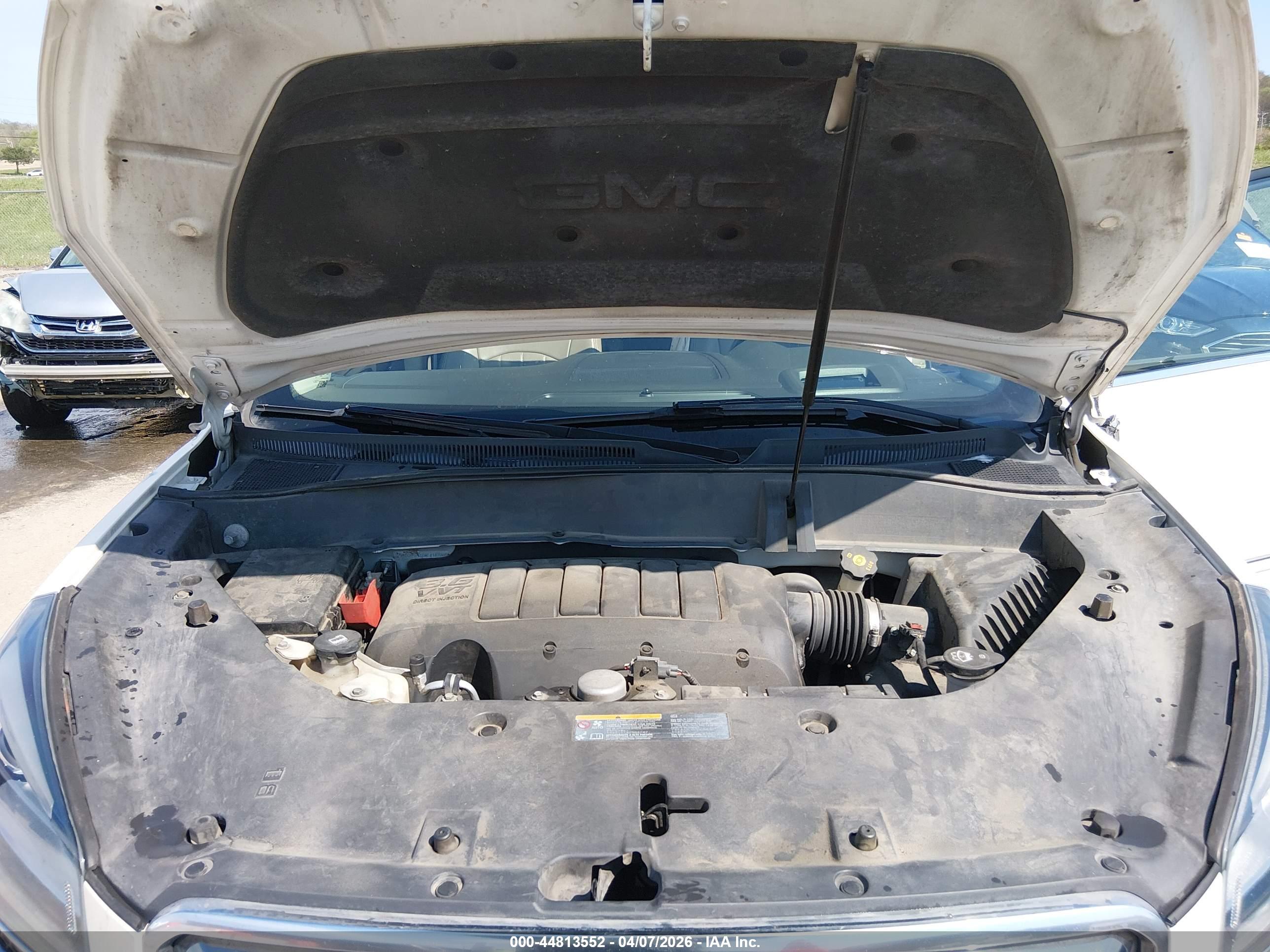 GMC ACADIA image 10