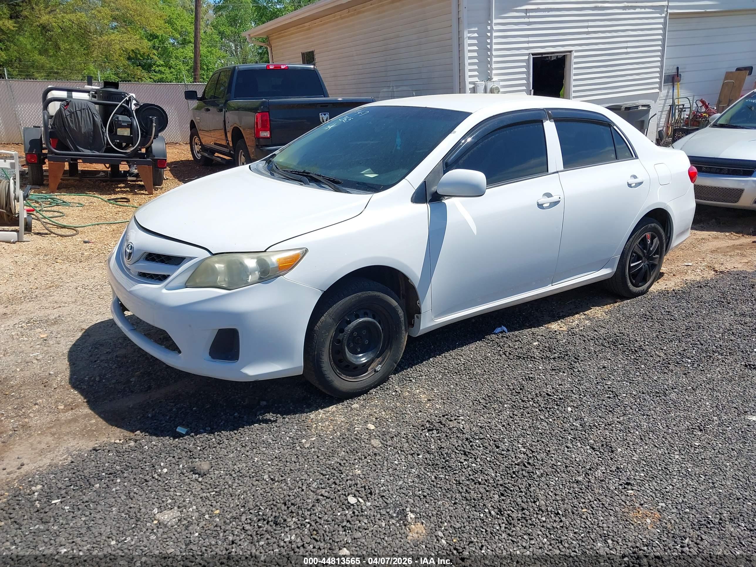 TOYOTA COROLLA image 2