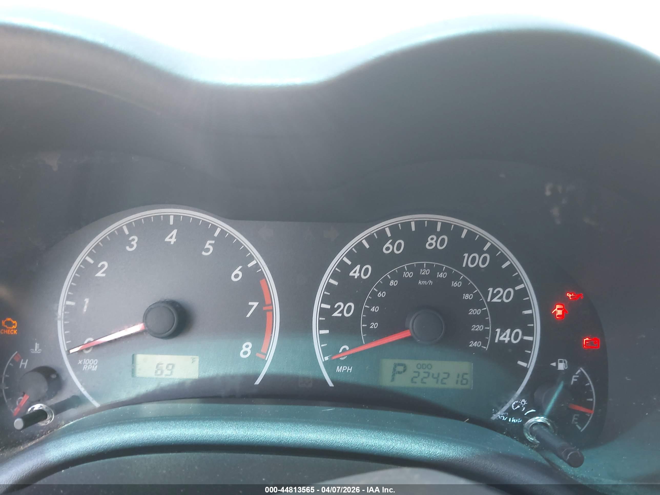TOYOTA COROLLA image 7