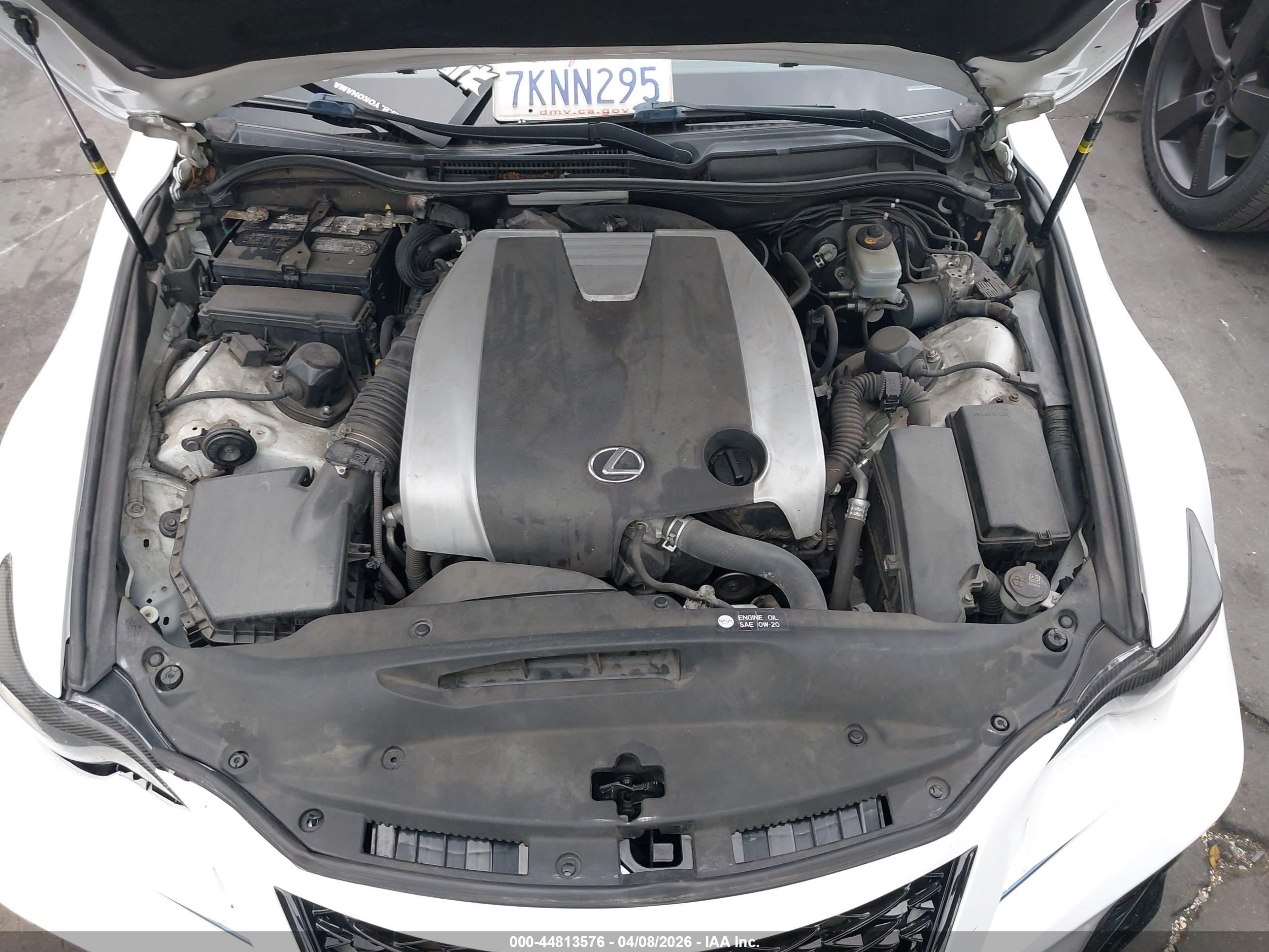 LEXUS IS image 10
