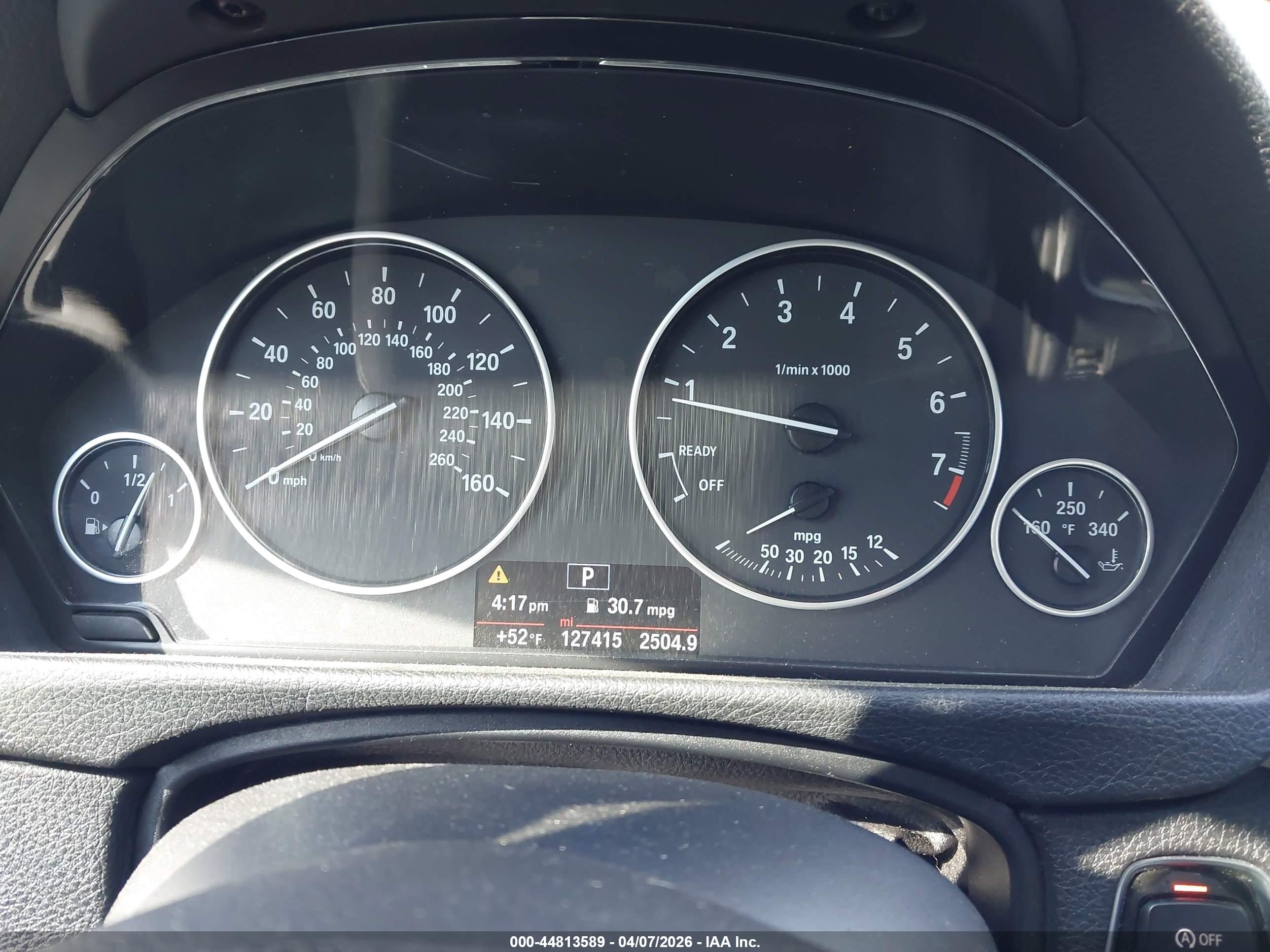 BMW 320I image 7