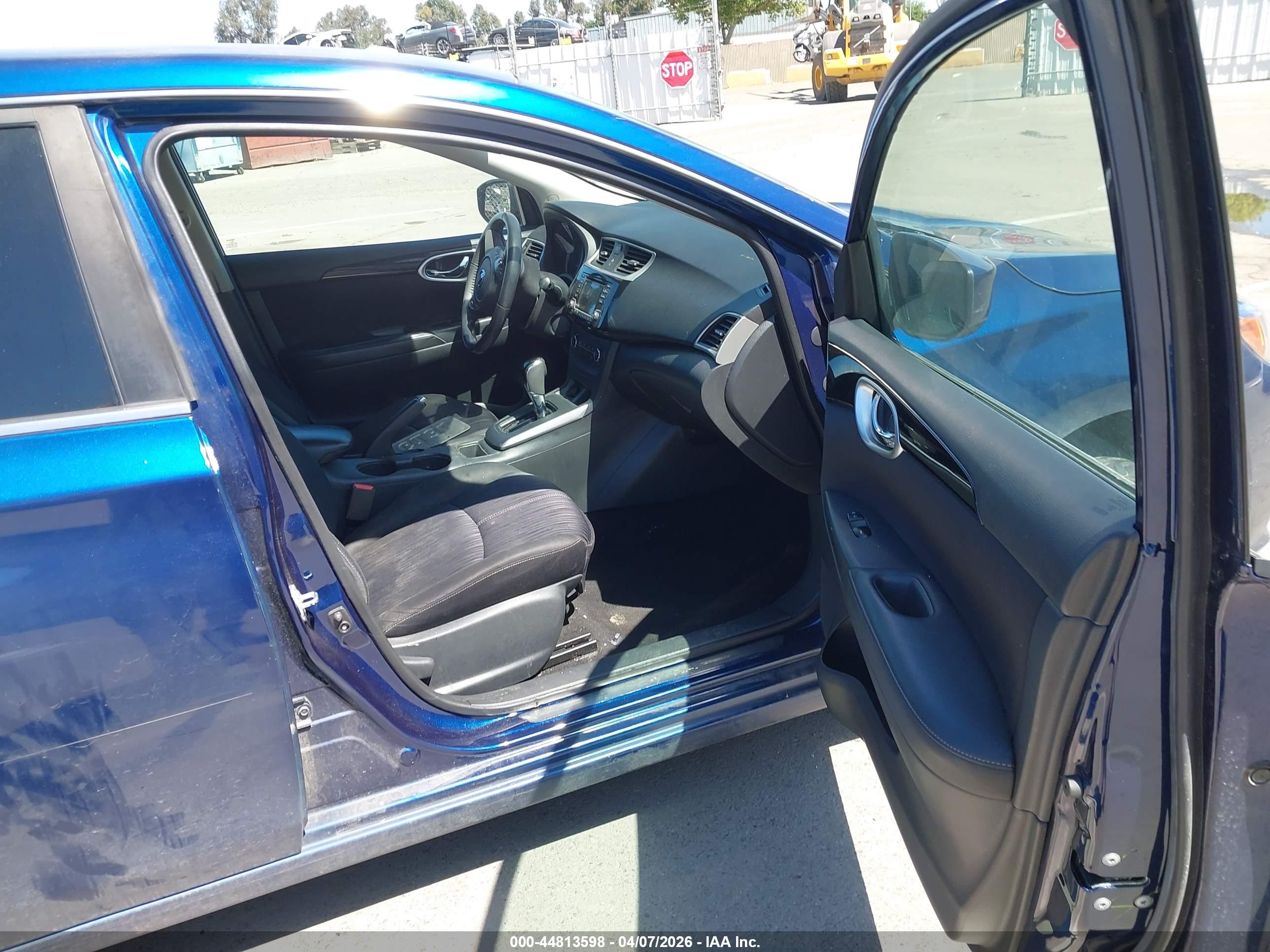 NISSAN SENTRA image 5