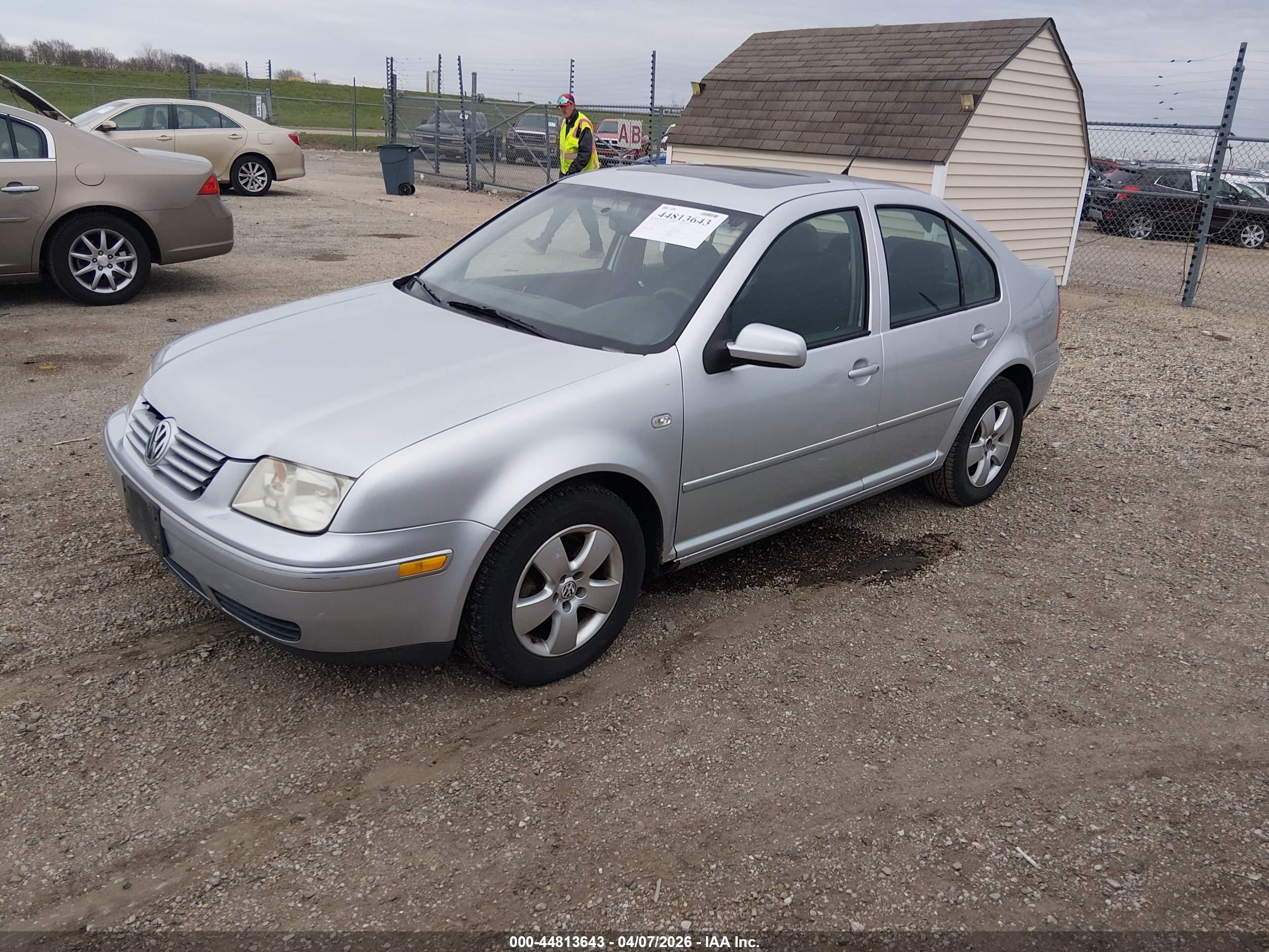 VOLKSWAGEN JETTA image 2