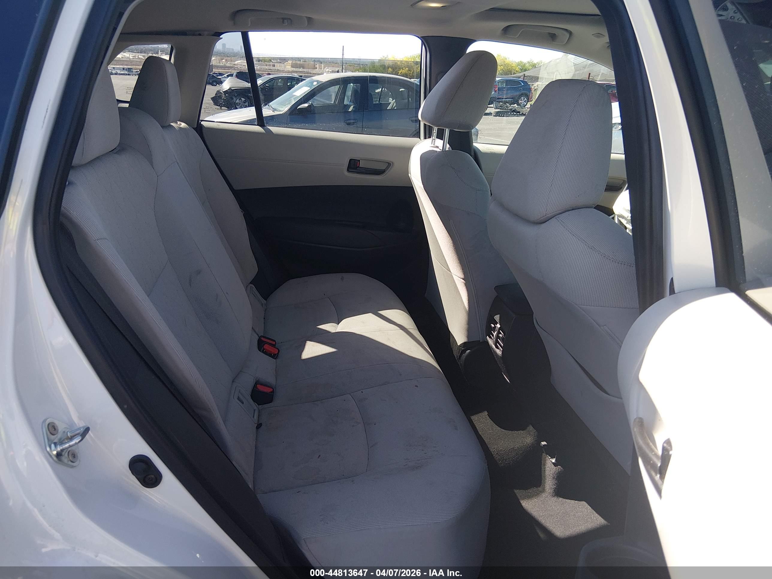 TOYOTA COROLLA image 8