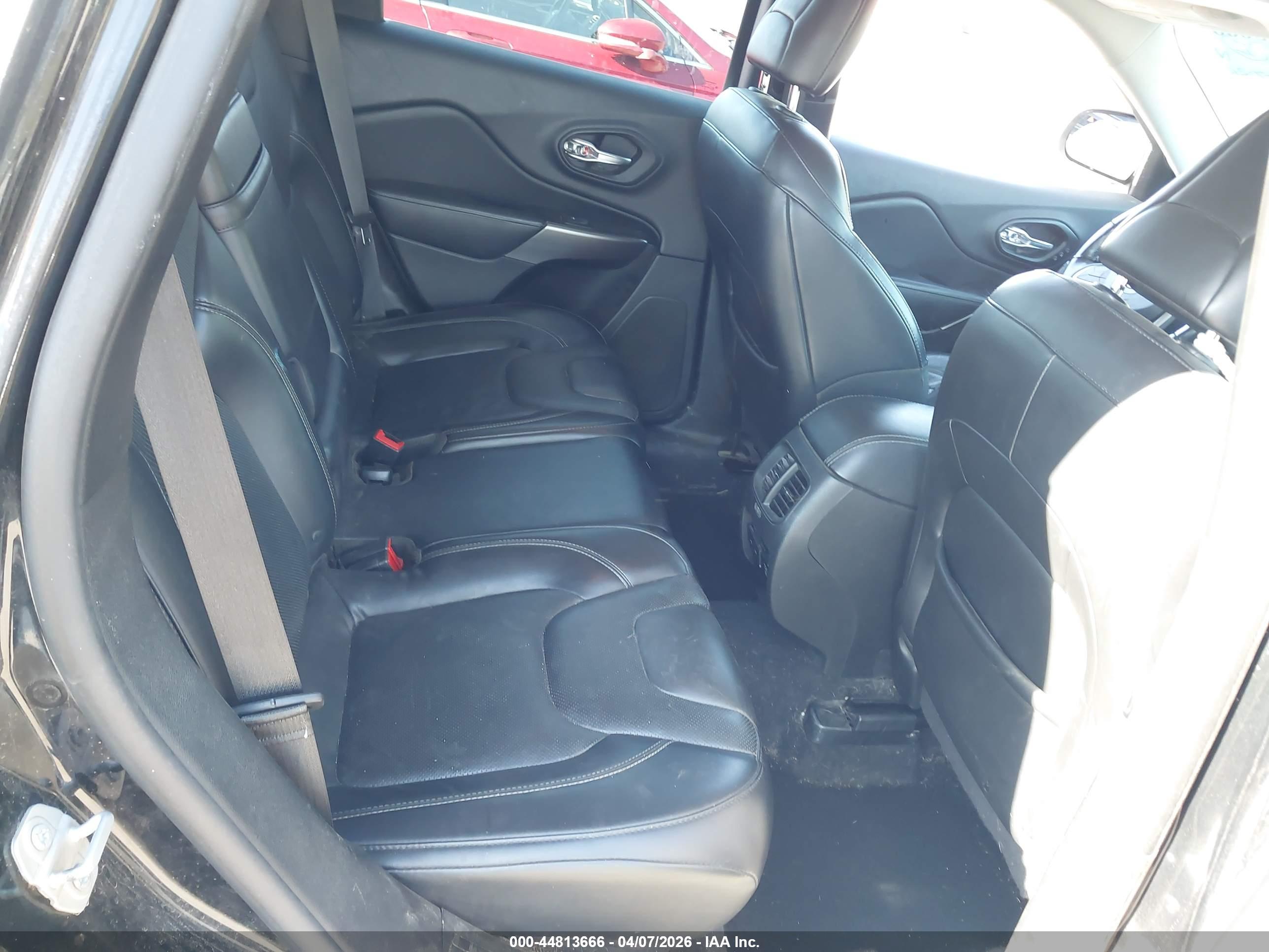 JEEP CHEROKEE image 8