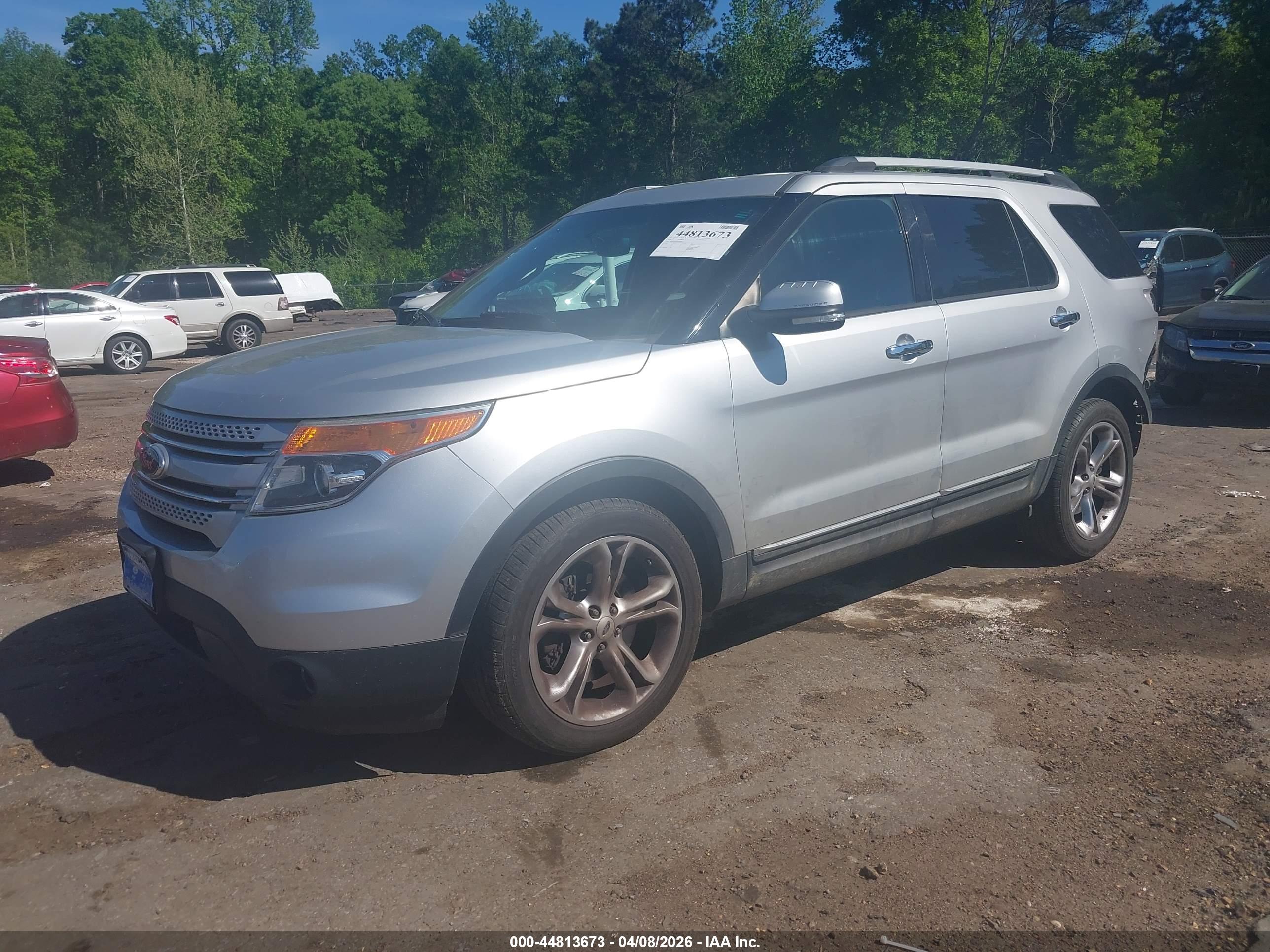 FORD EXPLORER image 2