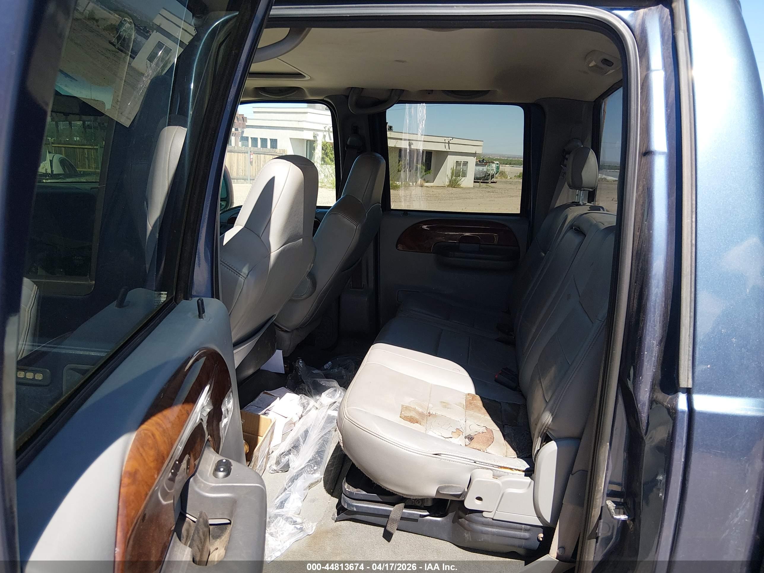 FORD F-350 image 8