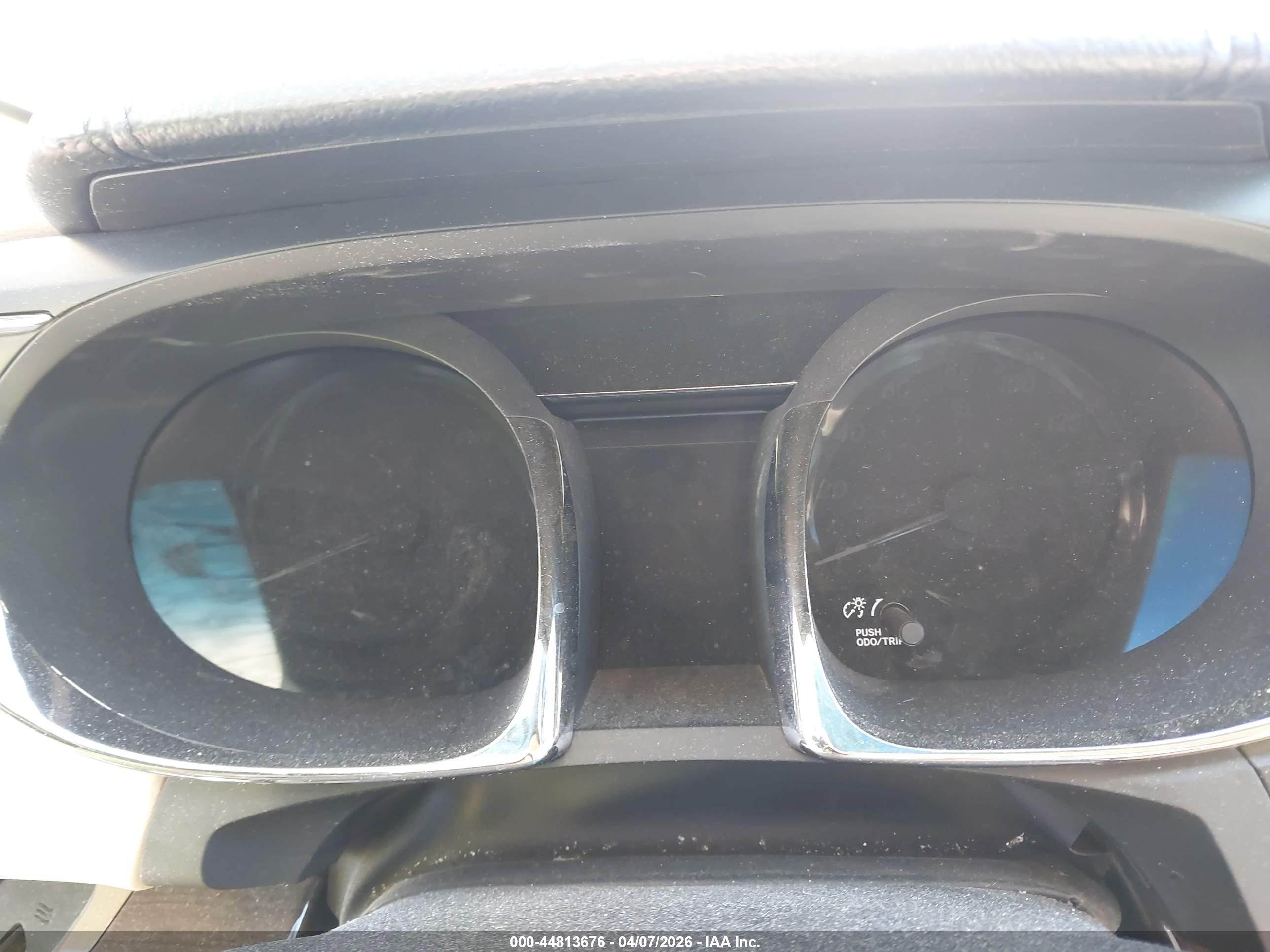 TOYOTA AVALON image 7