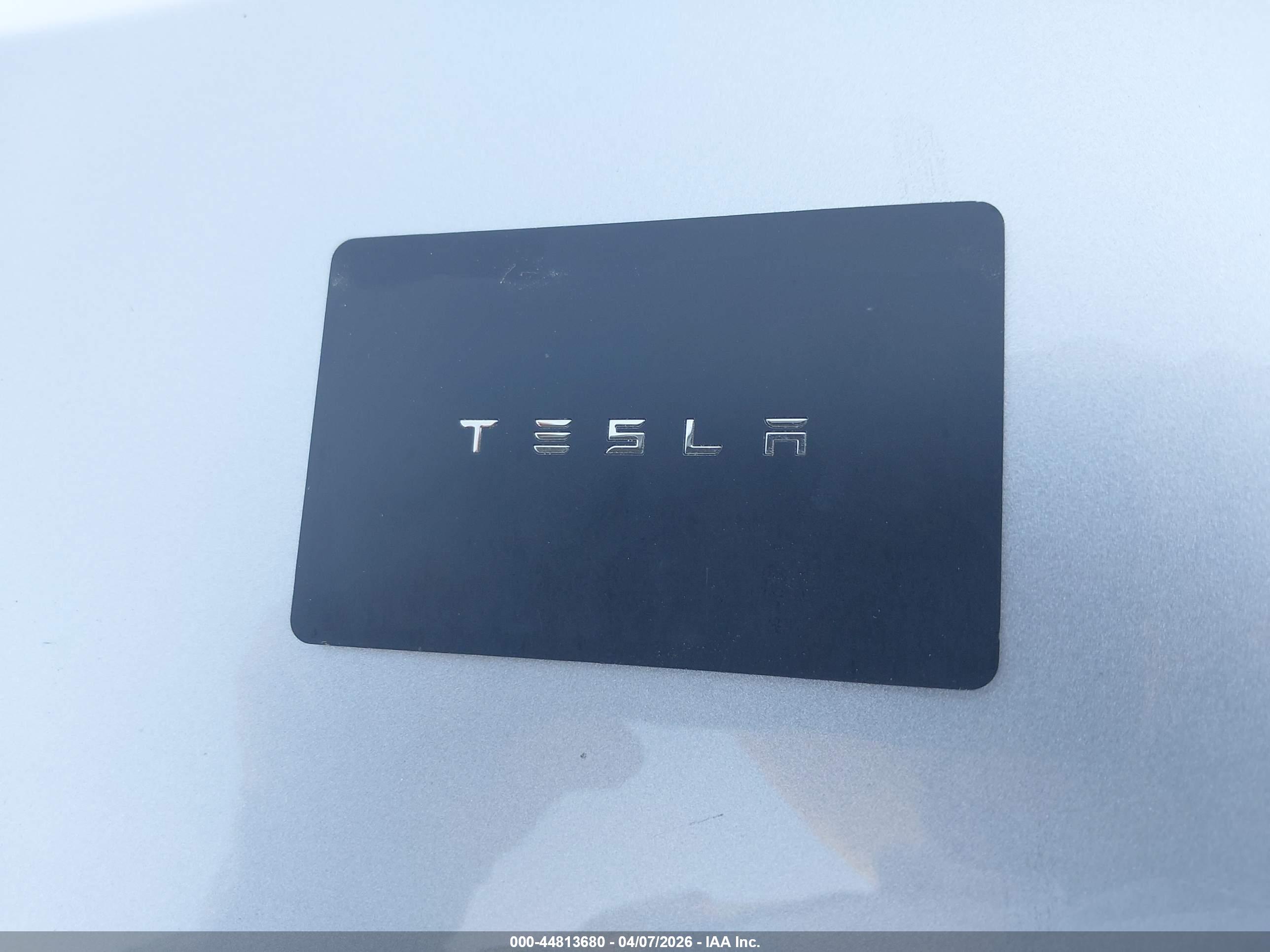 TESLA MODEL image 11