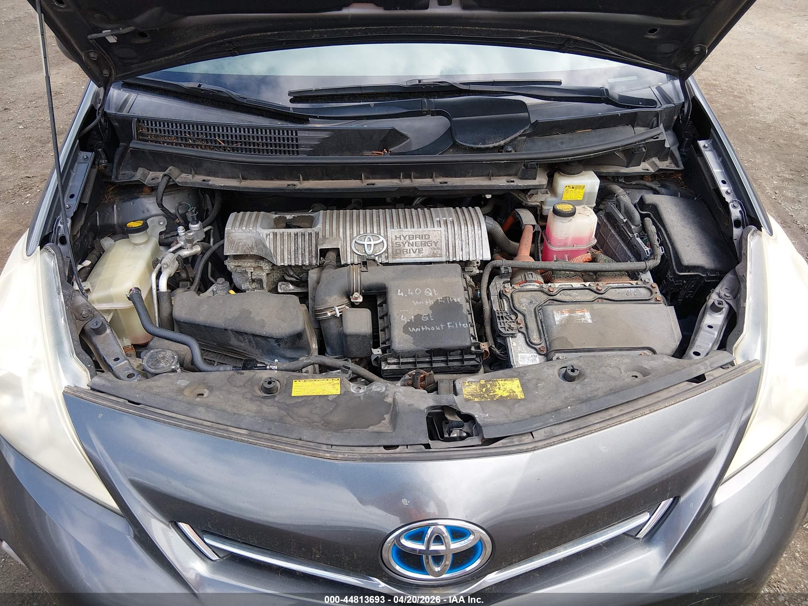TOYOTA PRIUS image 10