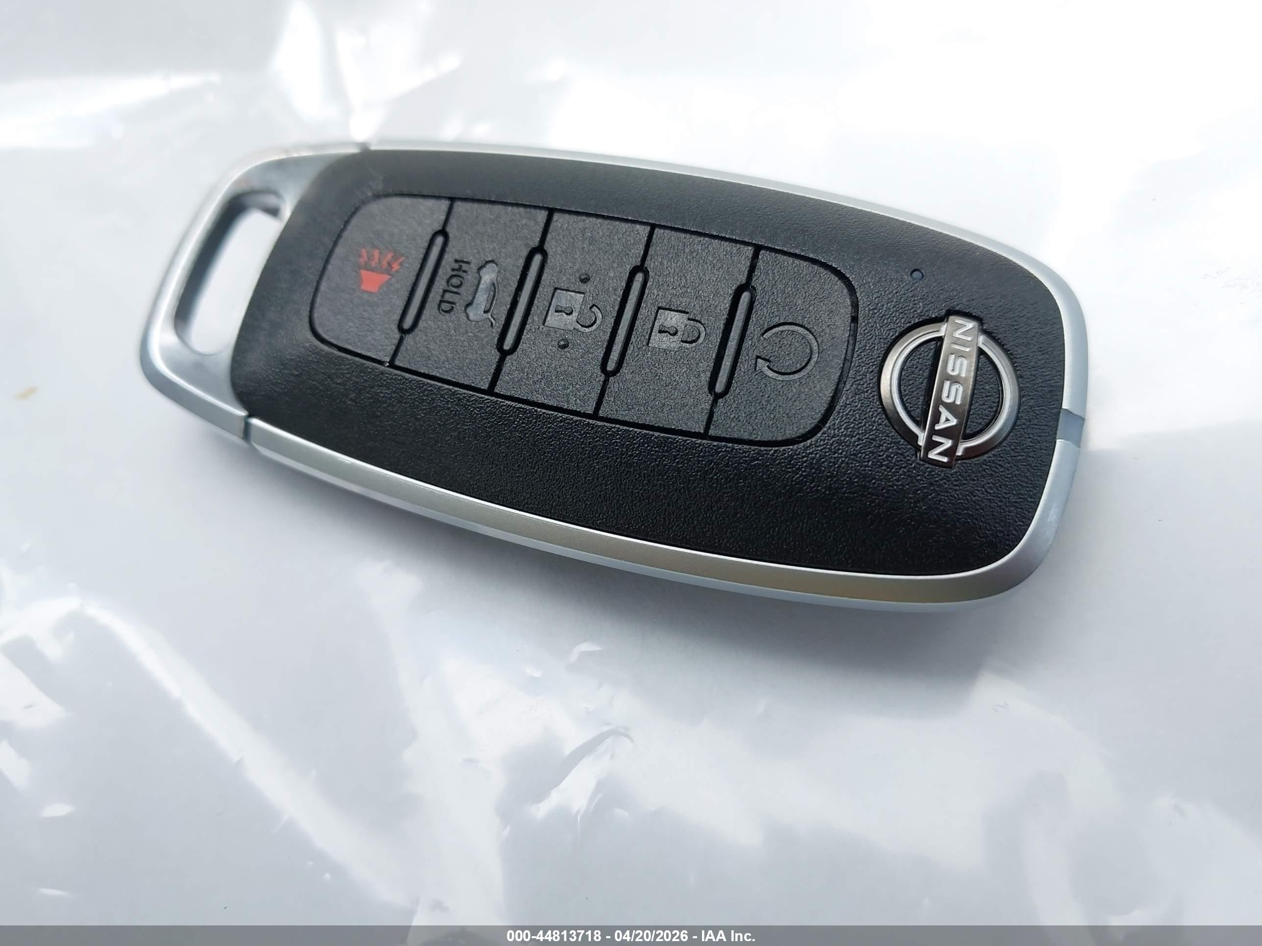 NISSAN ROGUE image 11