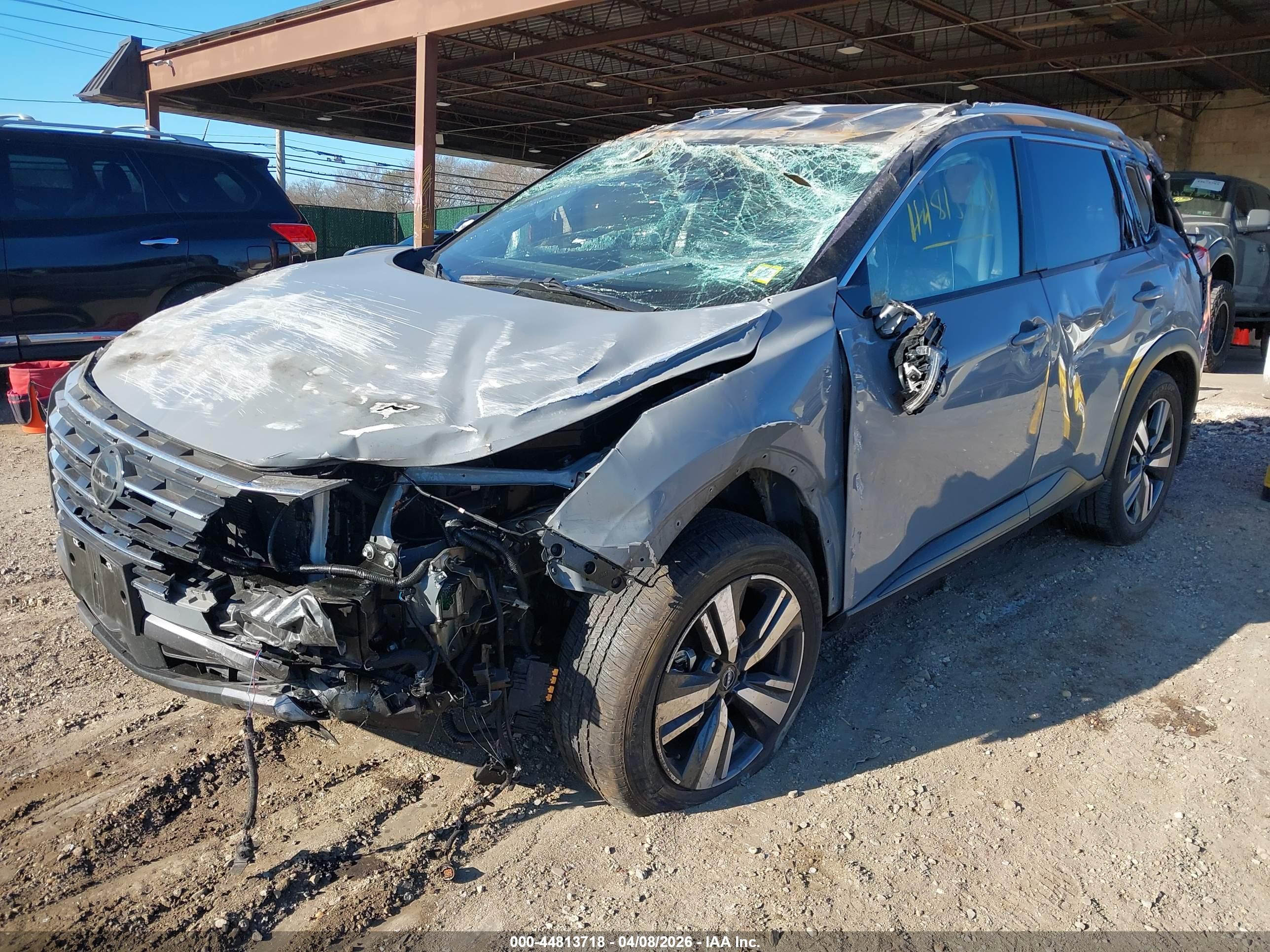 NISSAN ROGUE image 2