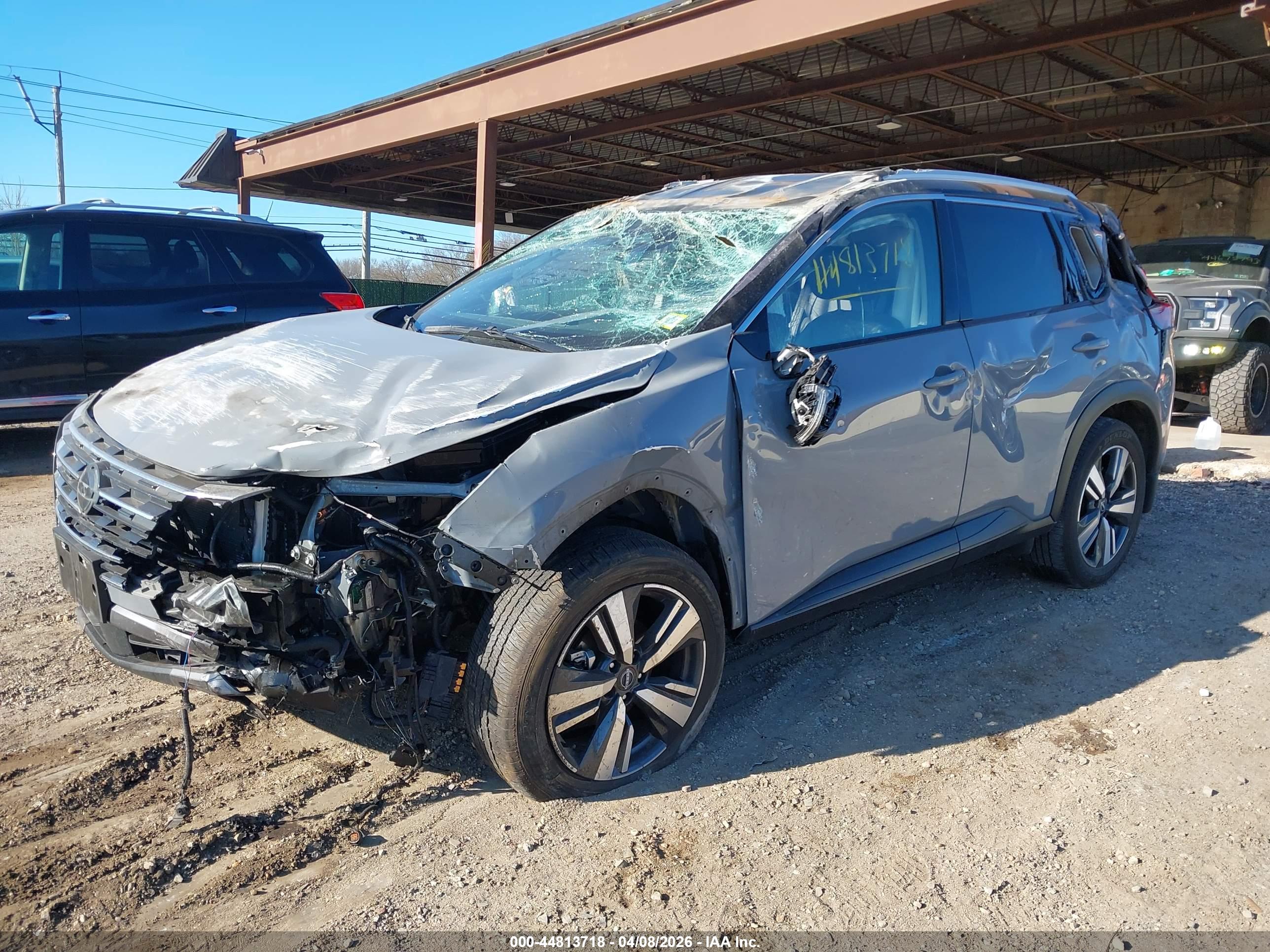 NISSAN ROGUE image 6
