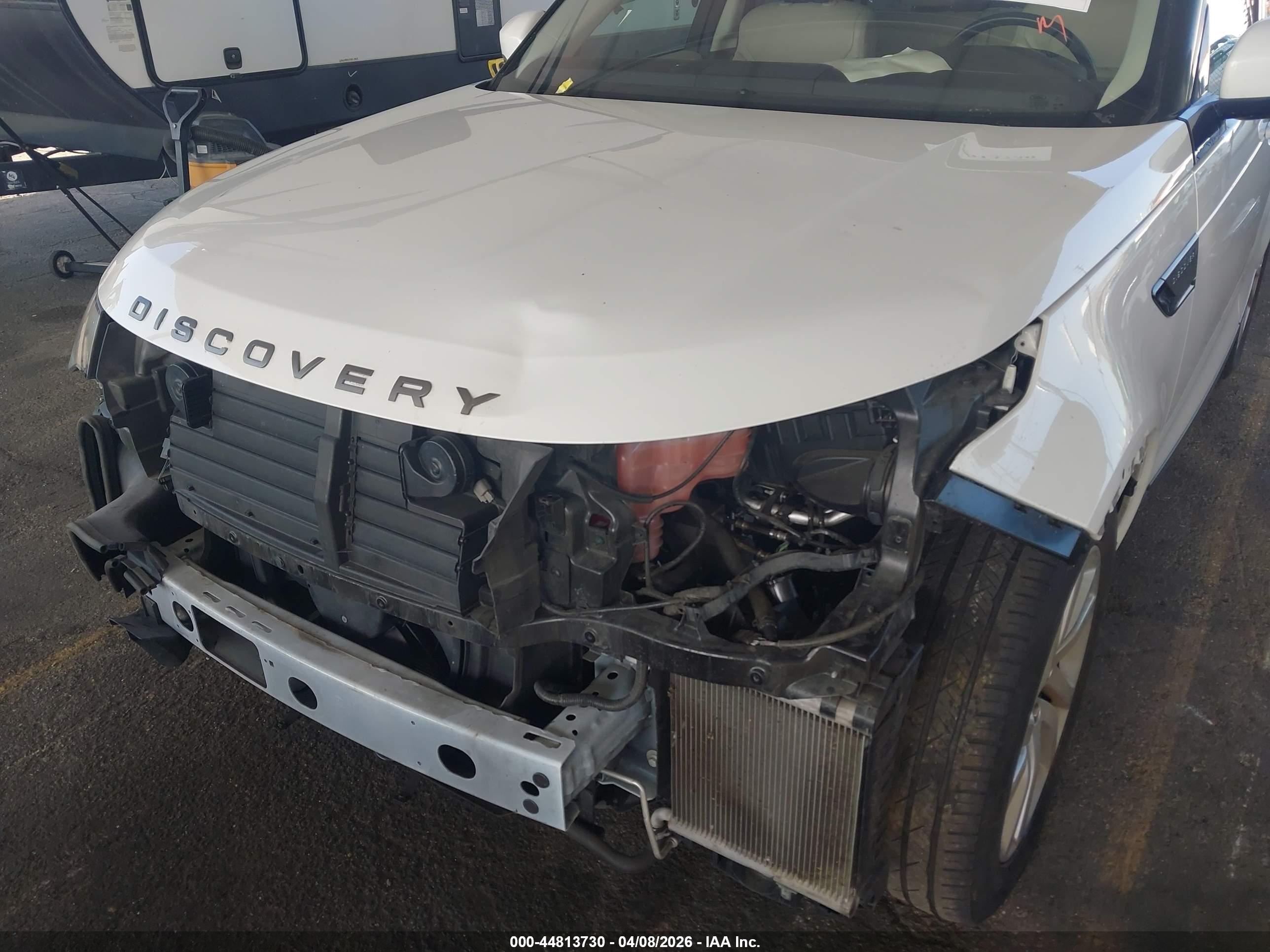 LAND ROVER image 6