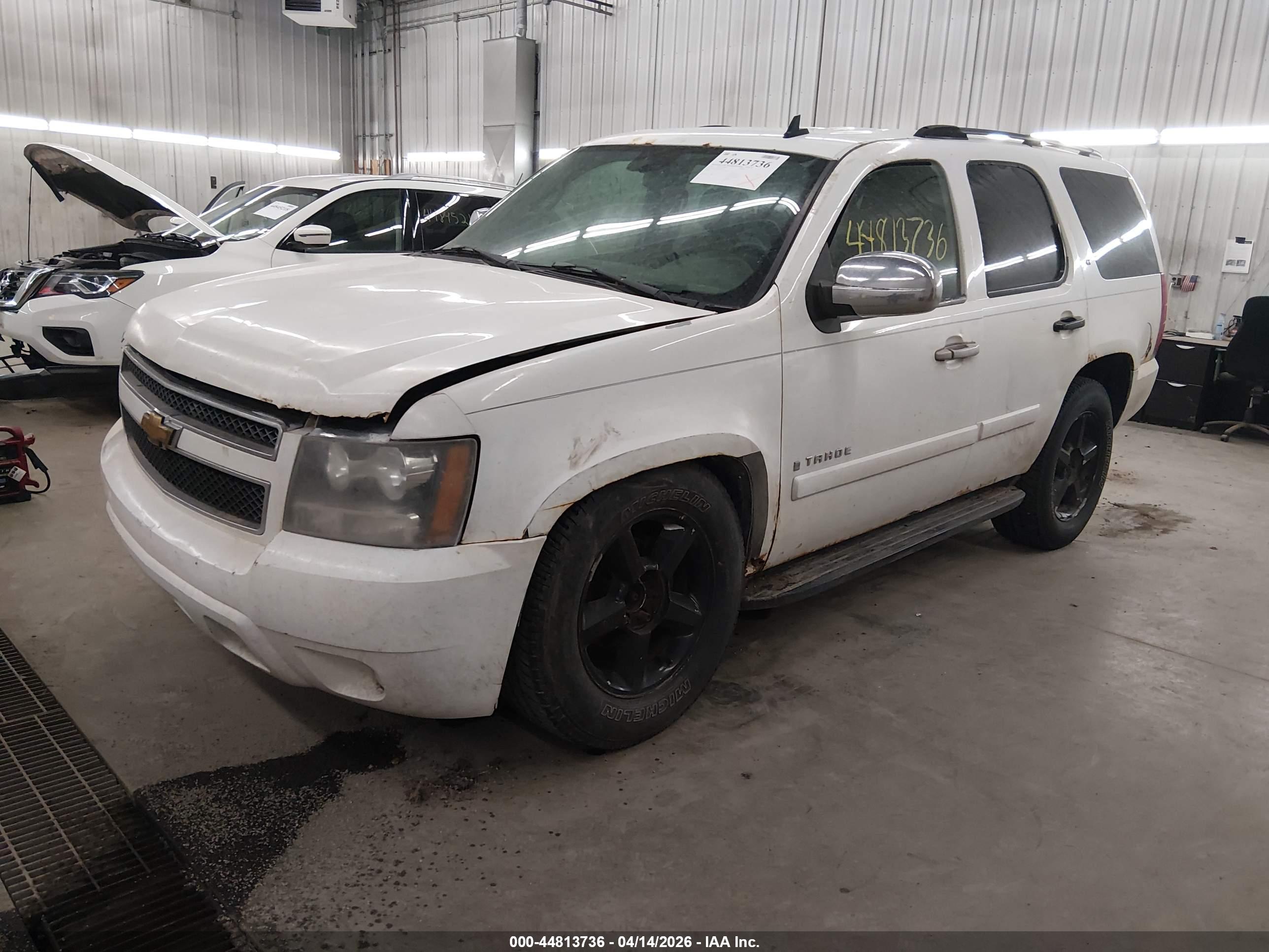 CHEVROLET TAHOE image 2