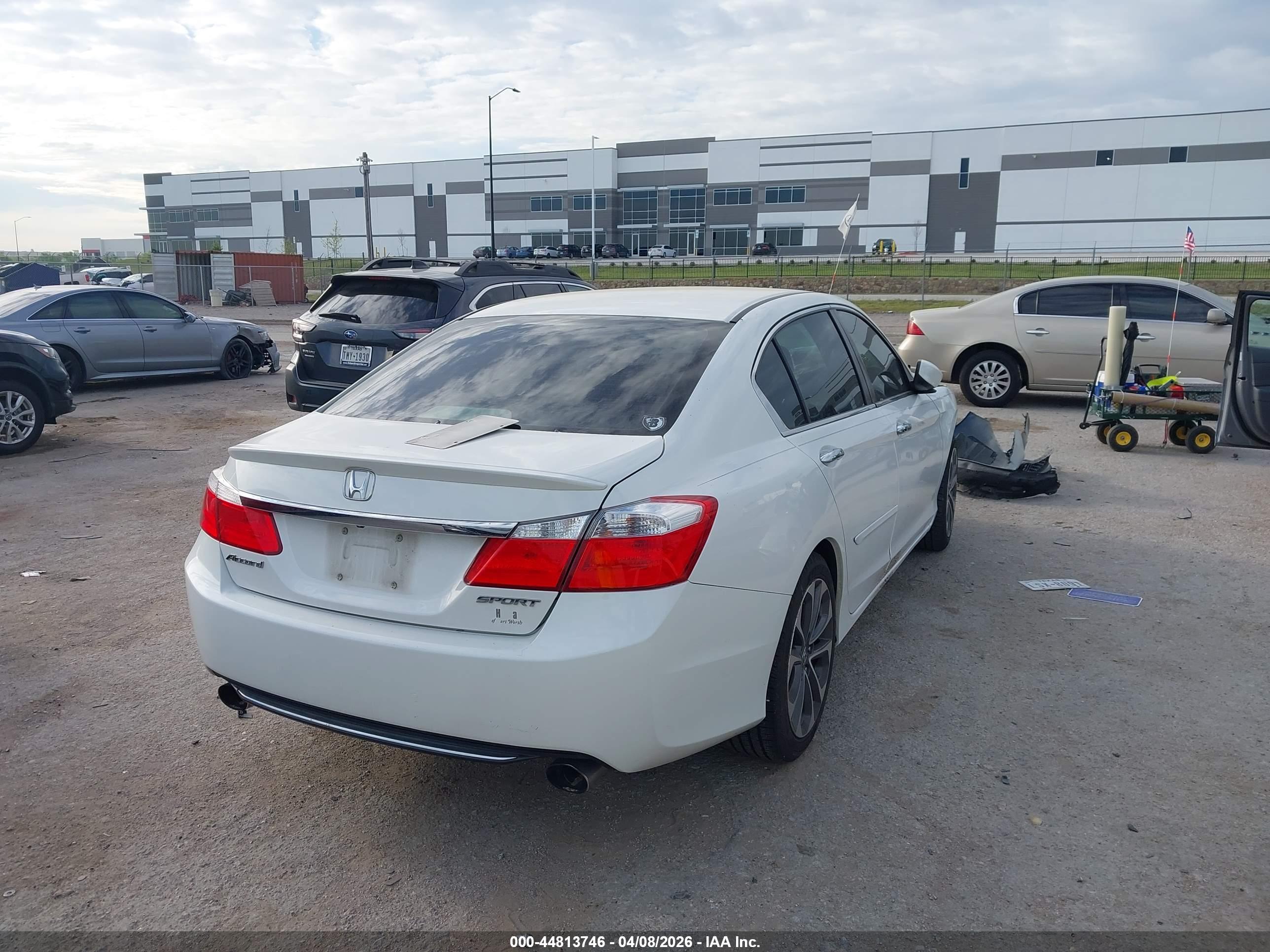 HONDA ACCORD image 4