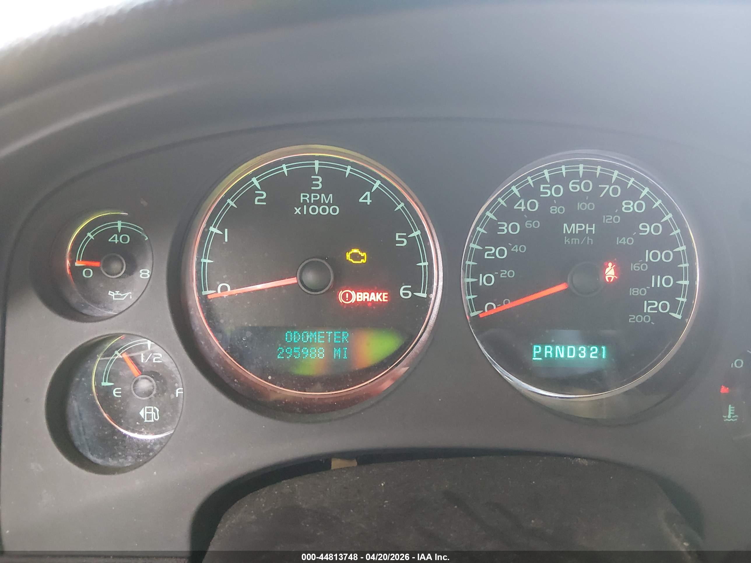 CHEVROLET TAHOE image 7
